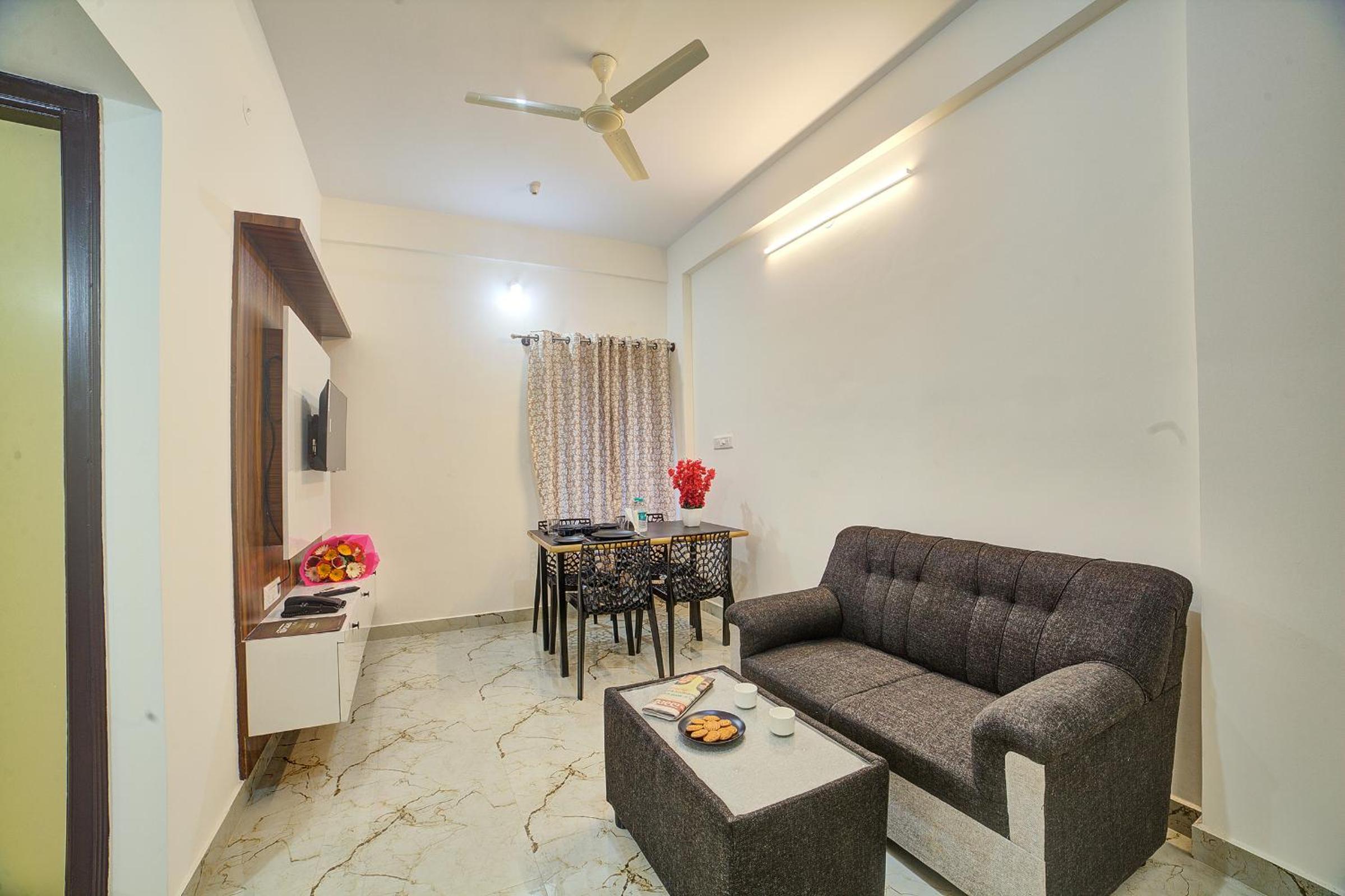 One-Bedroom Suite - Photo 13