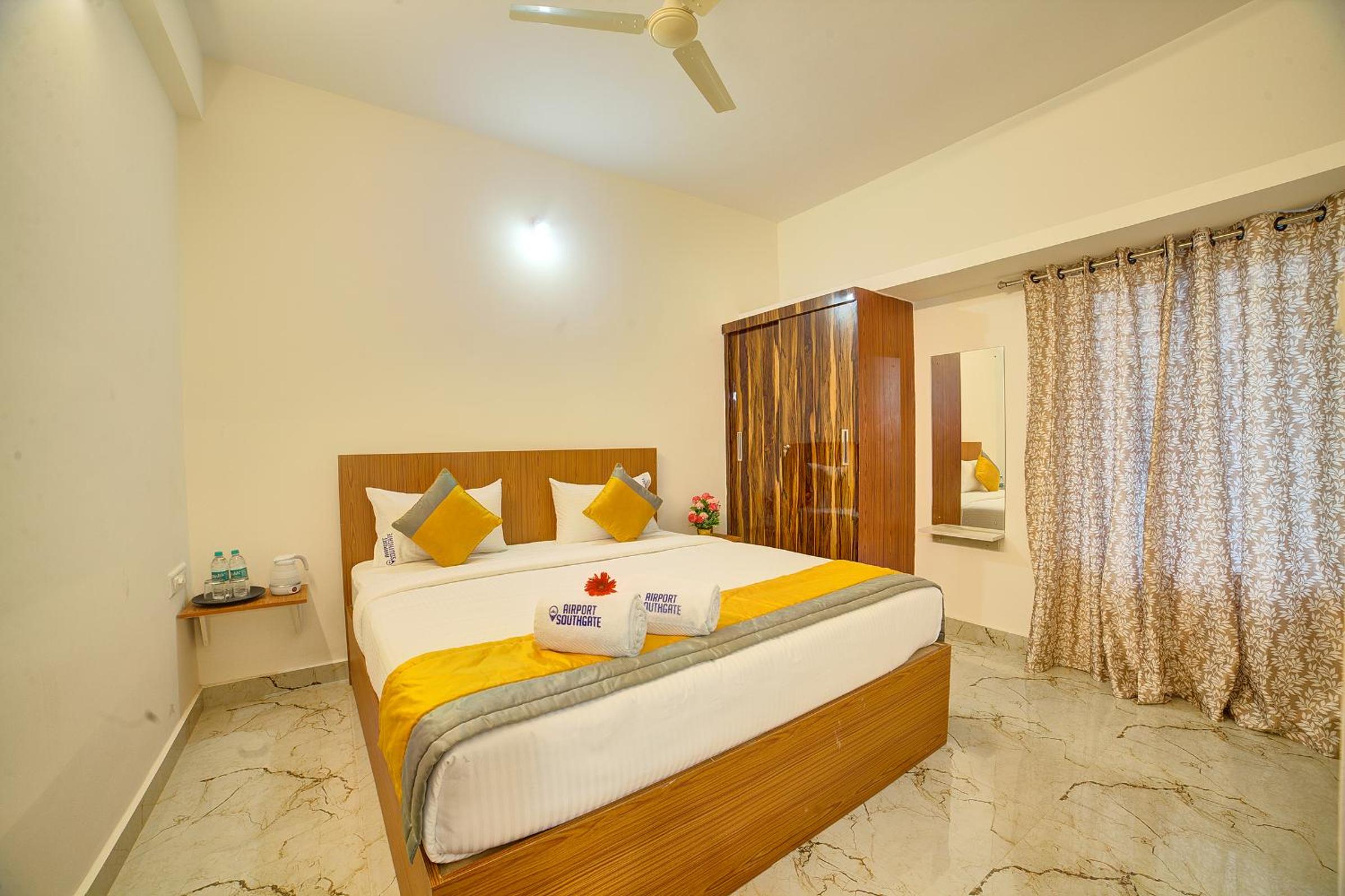 One-Bedroom Suite - Photo 4
