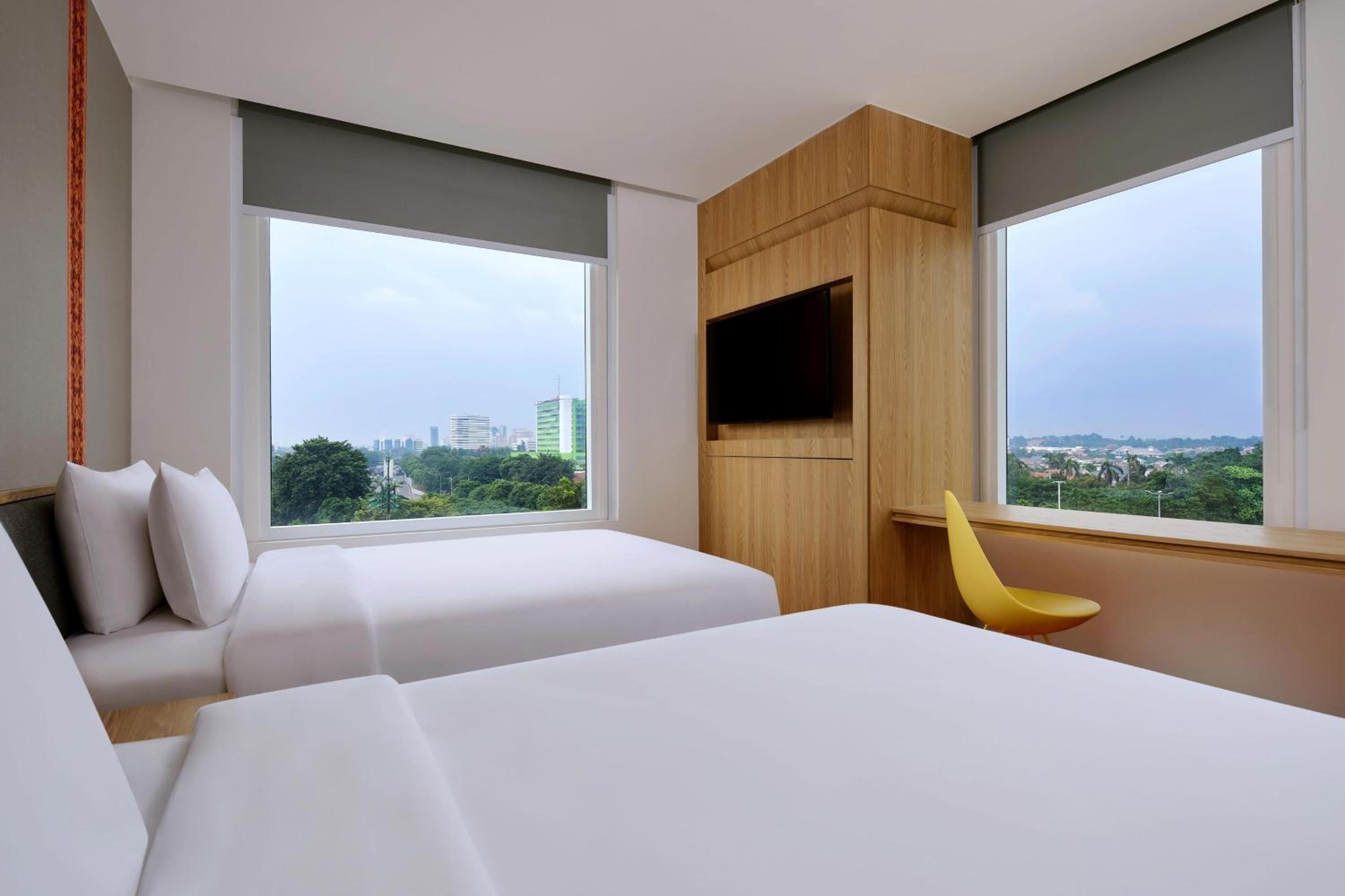 Deluxe, Guest room, 2 Twin/Single Bed(s) - Photo 2