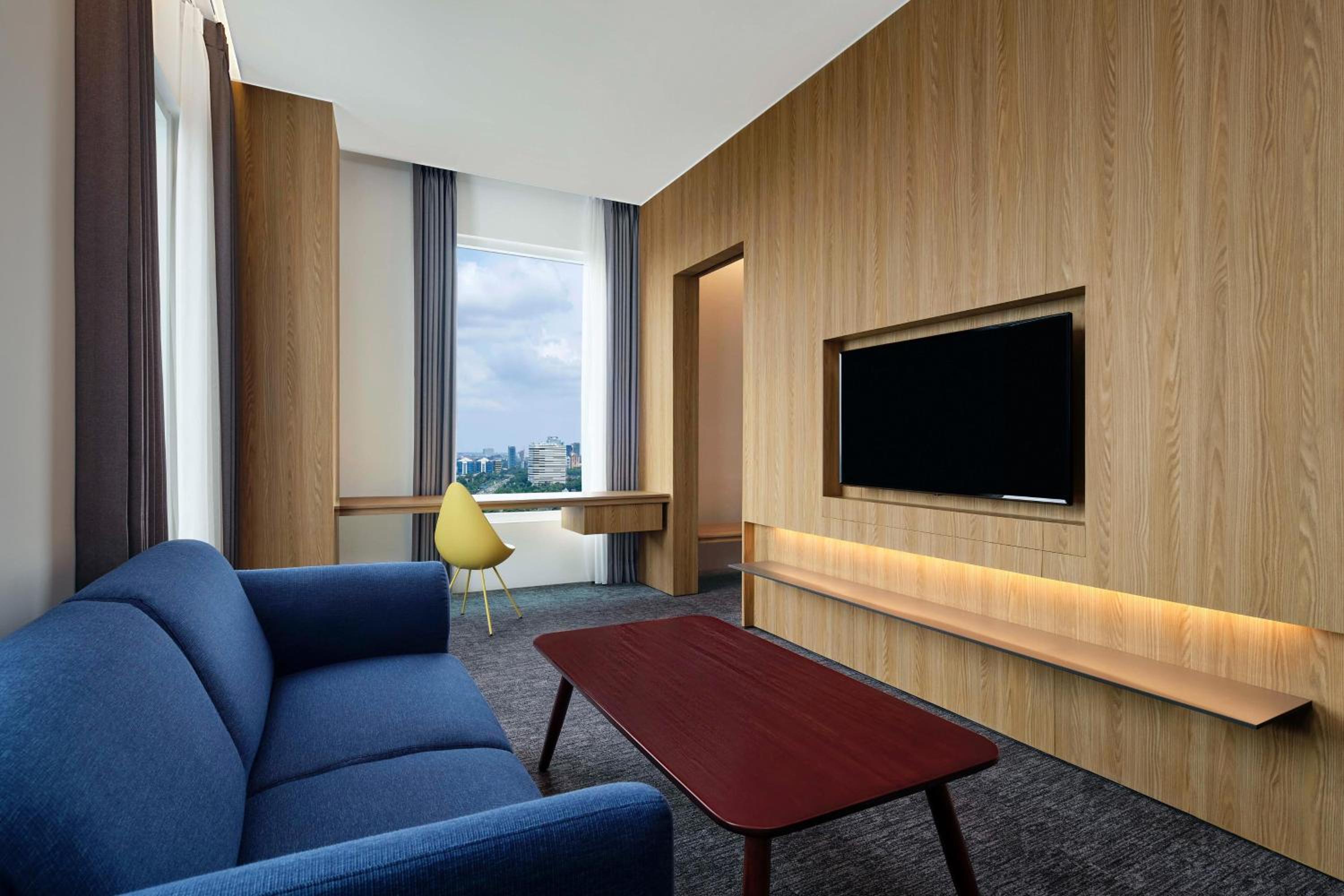 Sky Loft Suite, Suite, 1 King - Photo 3