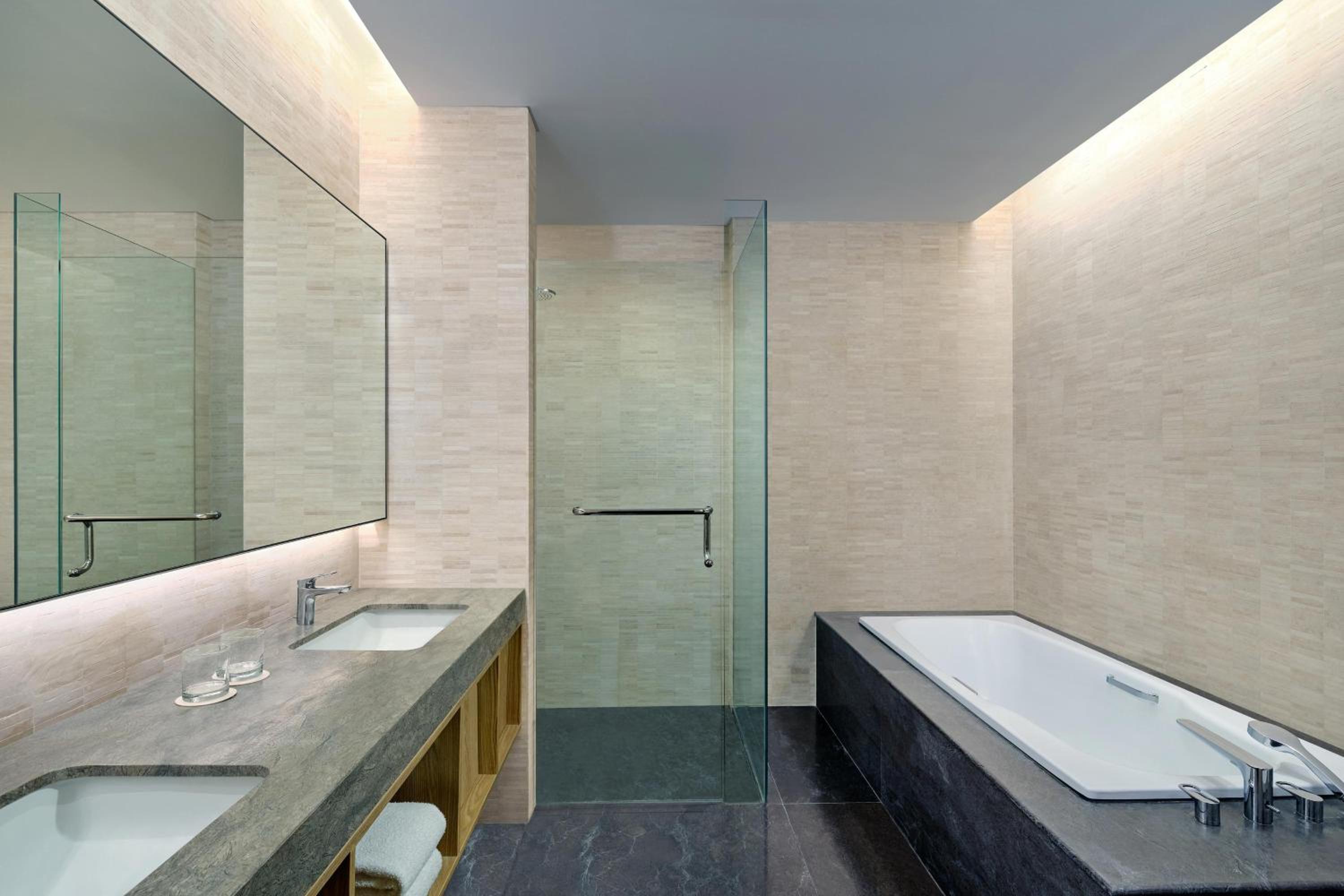 Sky Loft Suite, Suite, 1 King - Photo 4