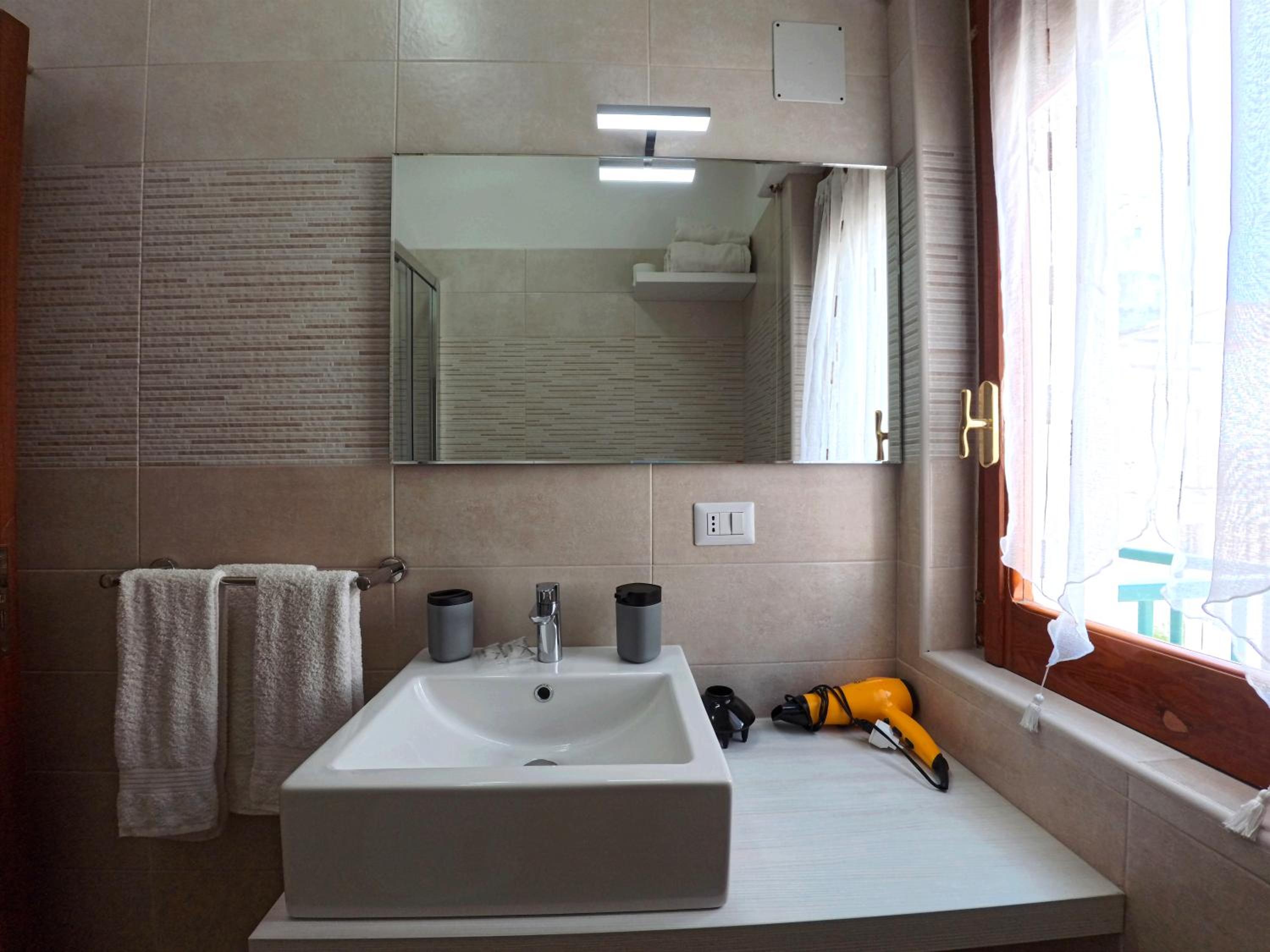 Triple Room with Balcony photo 3