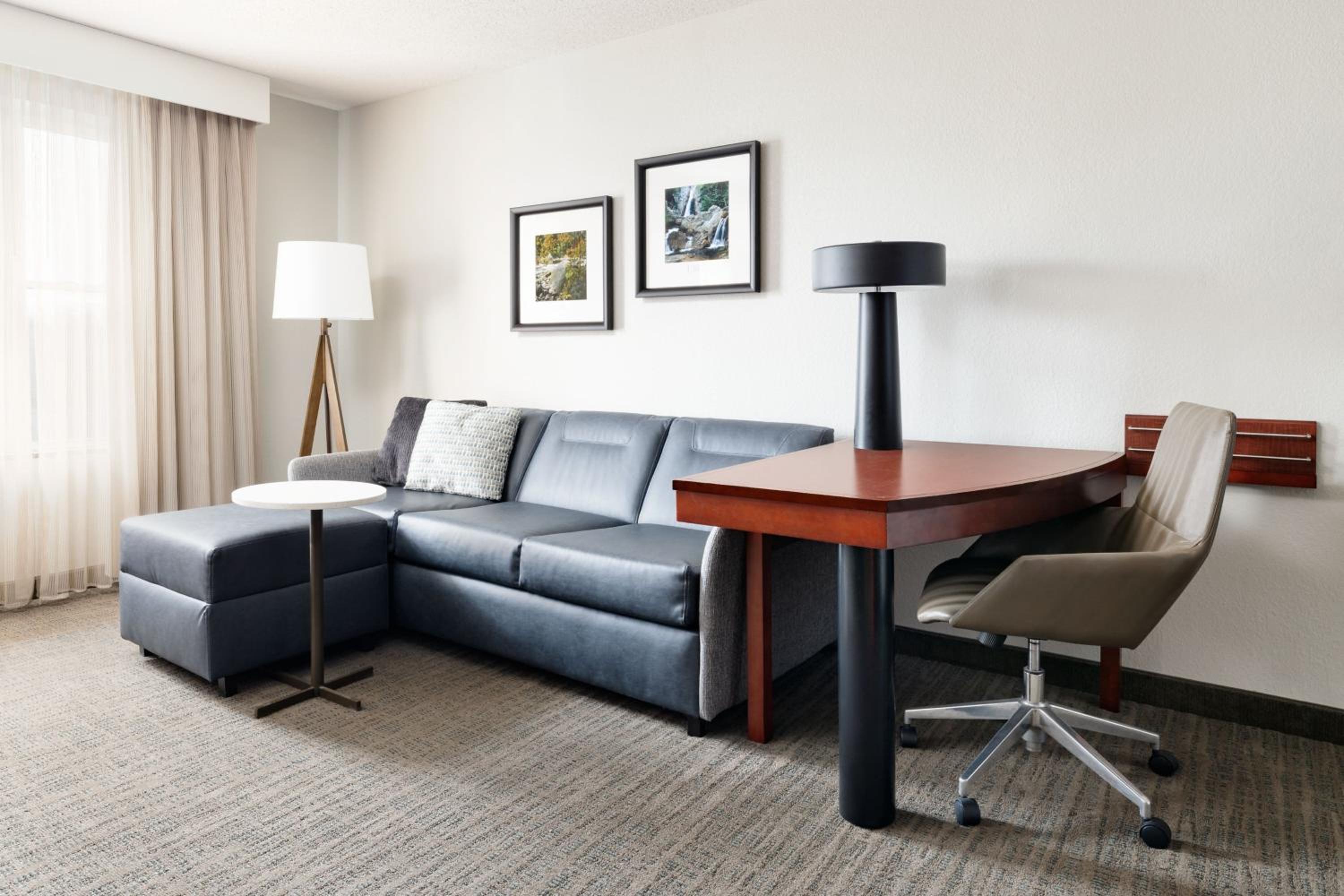 One-Bedroom King Suite with Sofa Bed and Adapted Tub - Mobility and Hearing Accessible photo 1