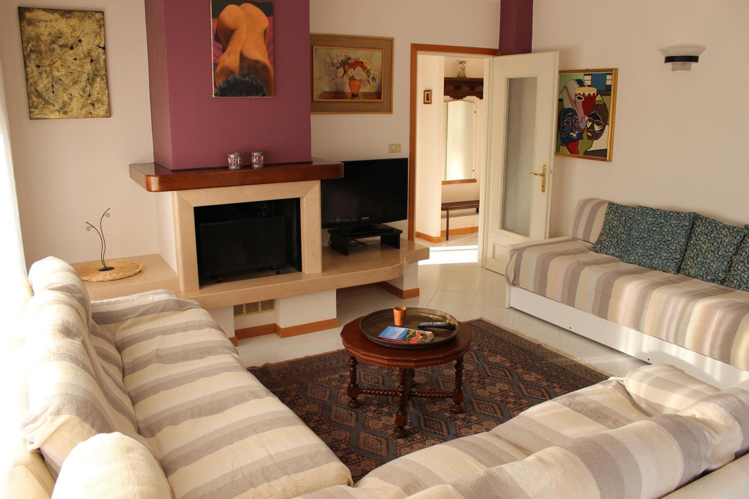 Large Double Or Twin Room