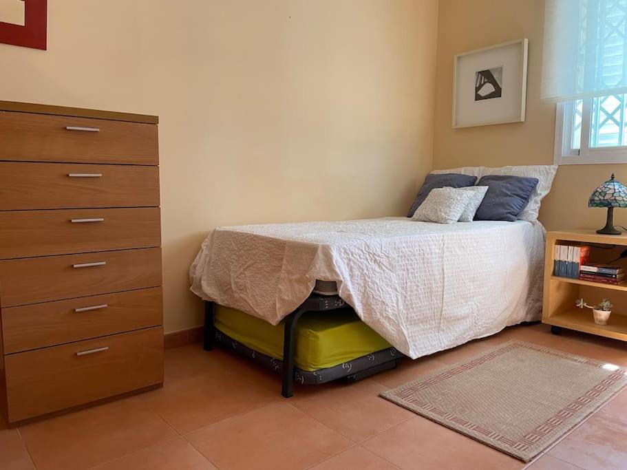 Three-Bedroom House photo 3