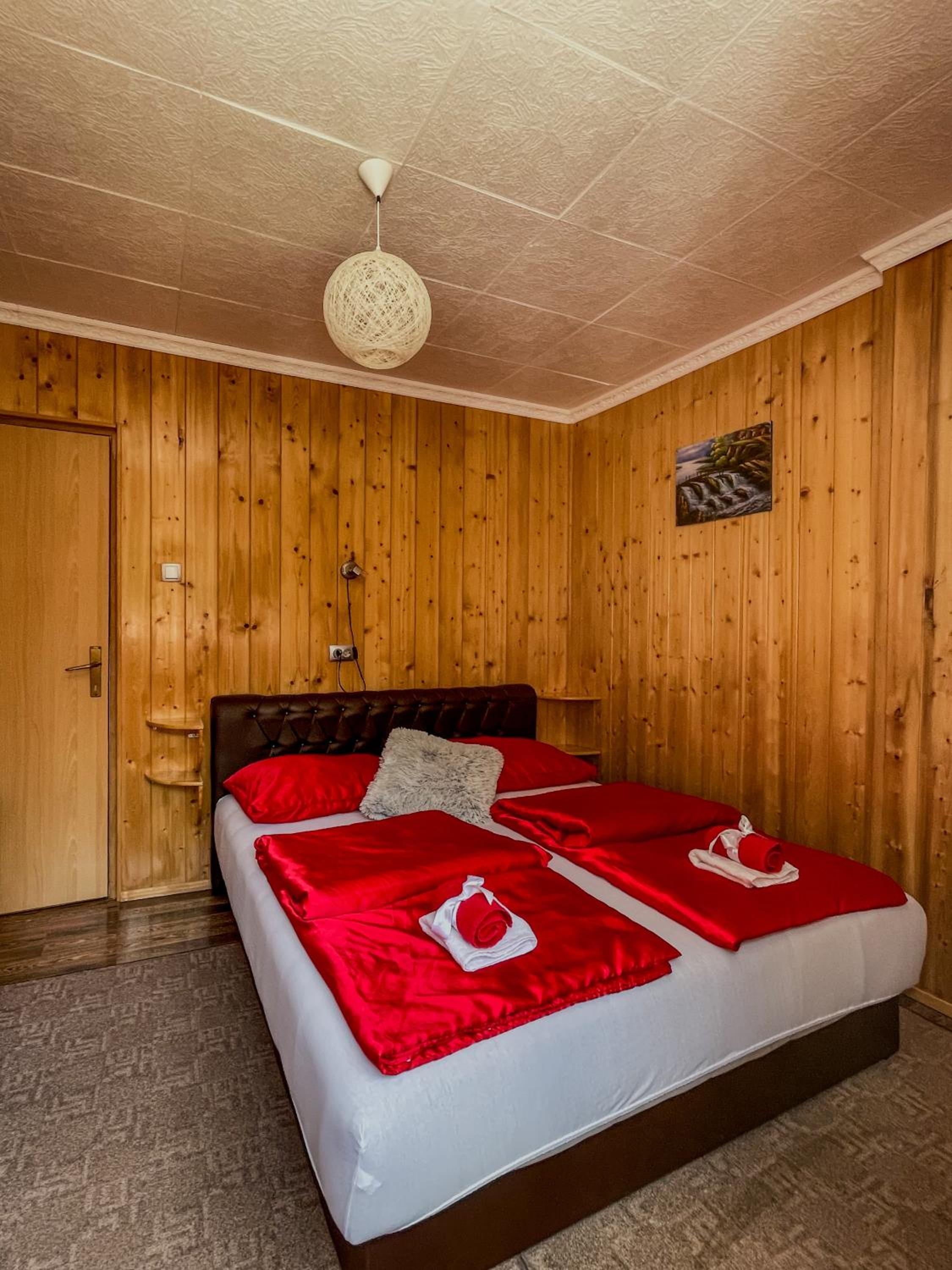 Two-Bedroom Apartment - Photo 25