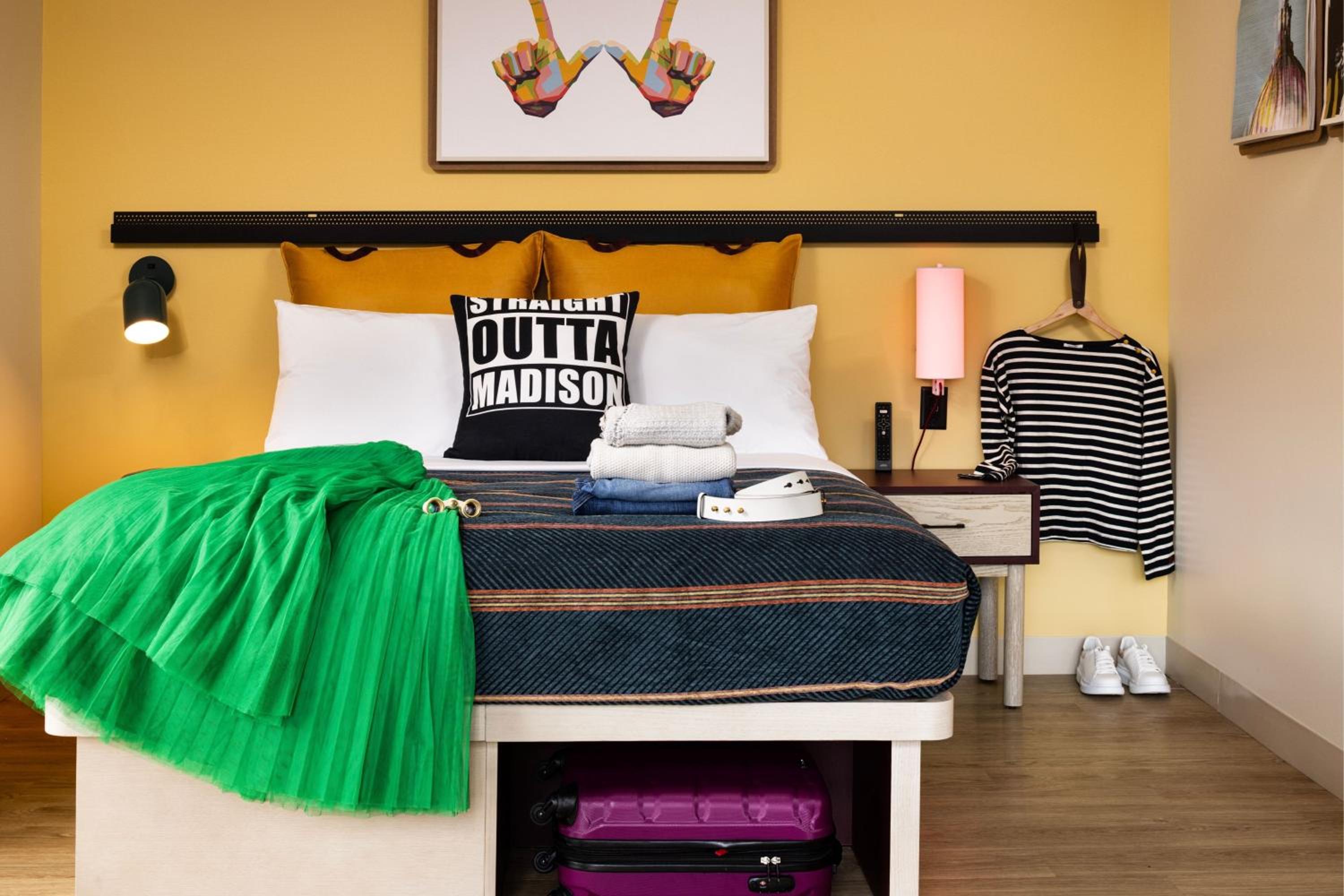 Queen Room with Two Queen Beds - Photo 1