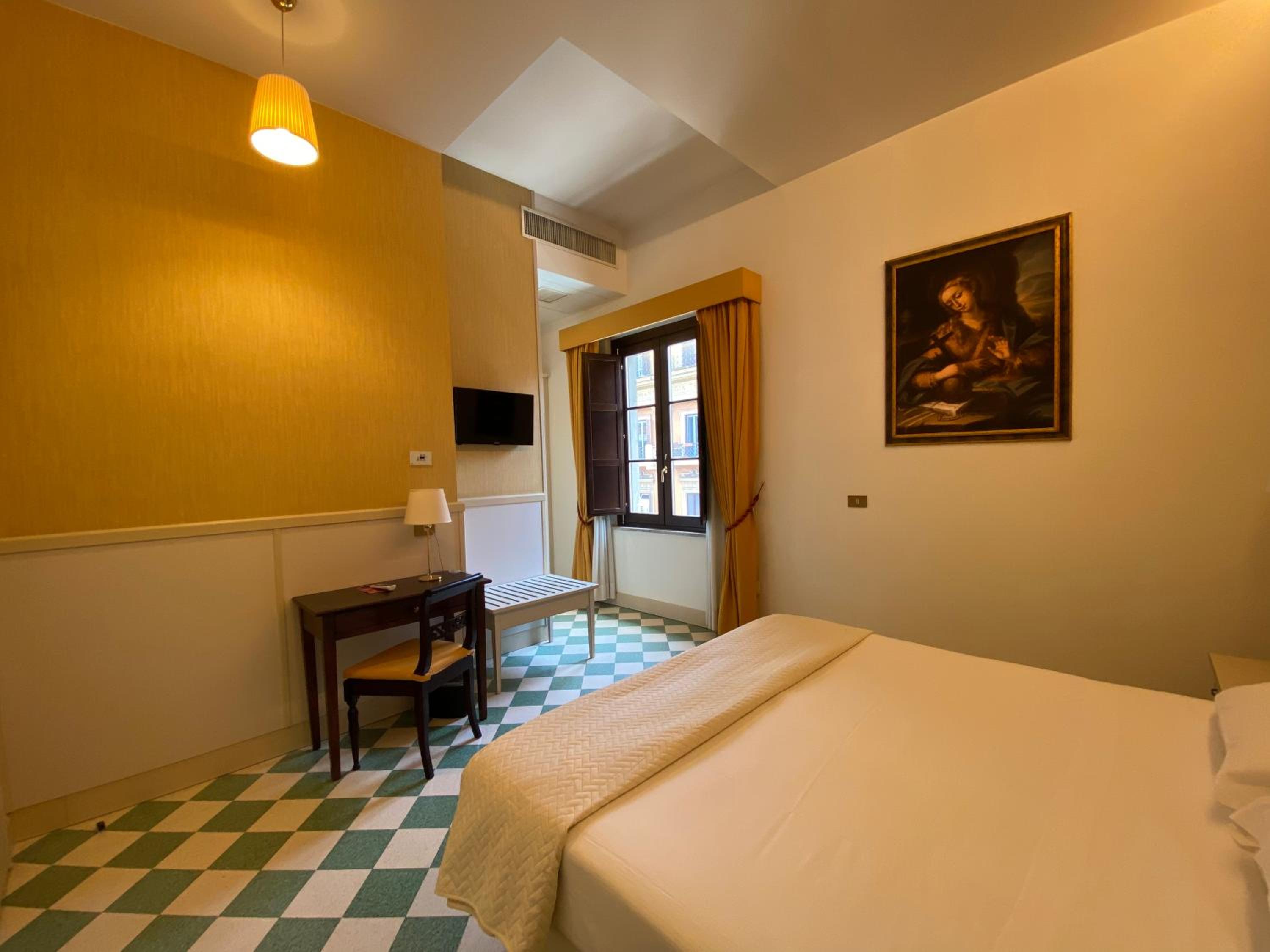 Superior Double or Twin Room photo 3