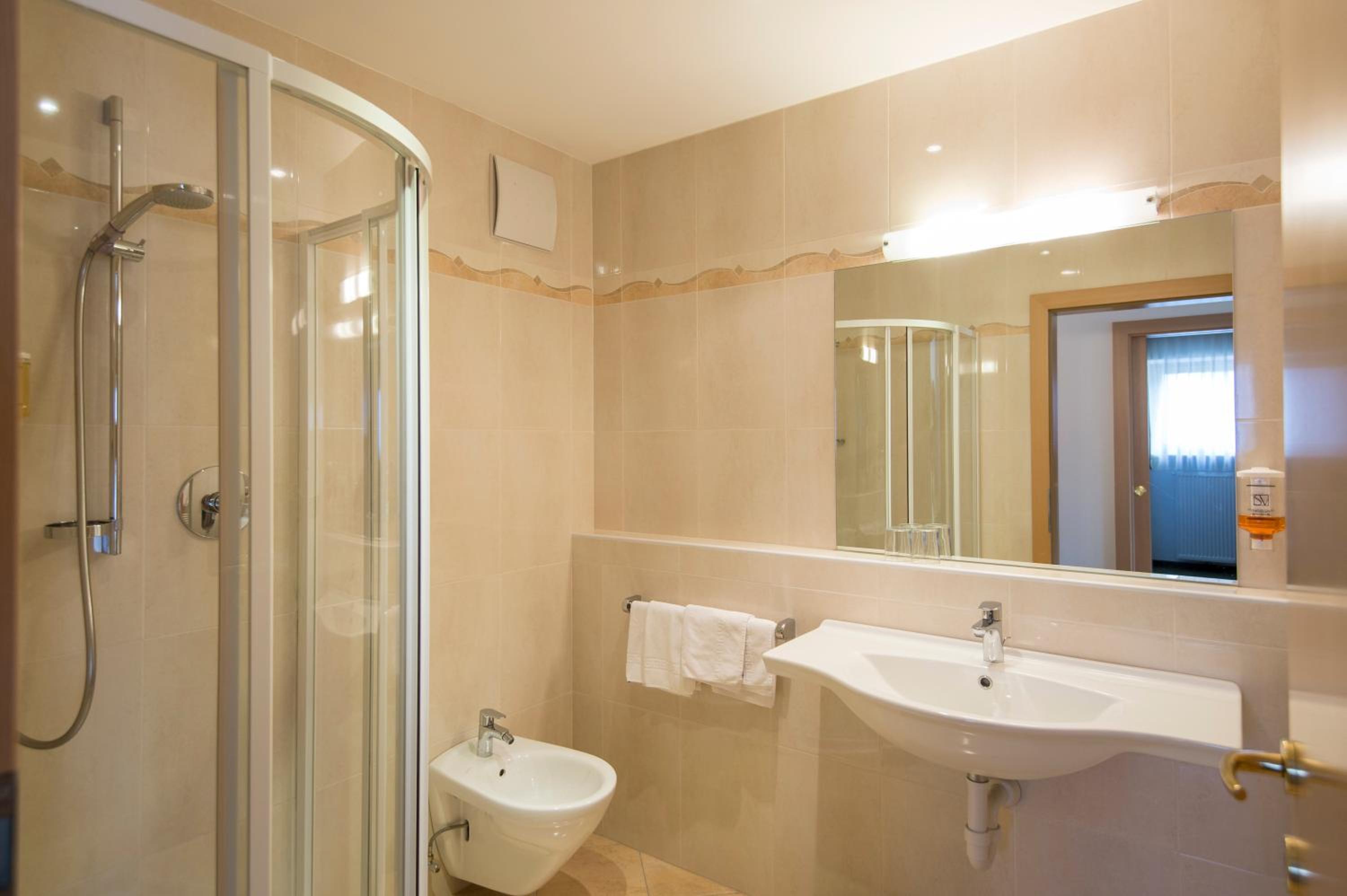 Classic Suite with Valley View photo 3