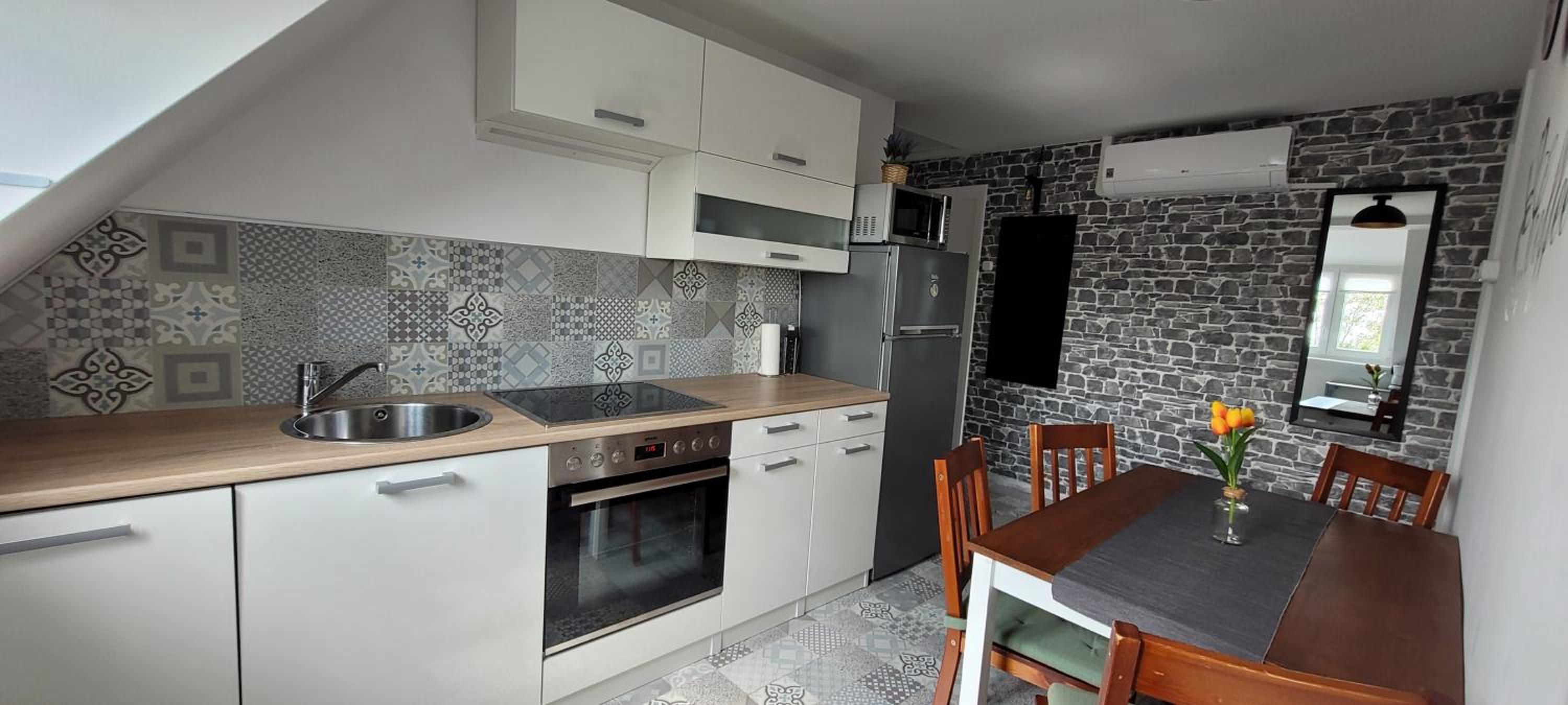 Apartment with Lake View photo 2
