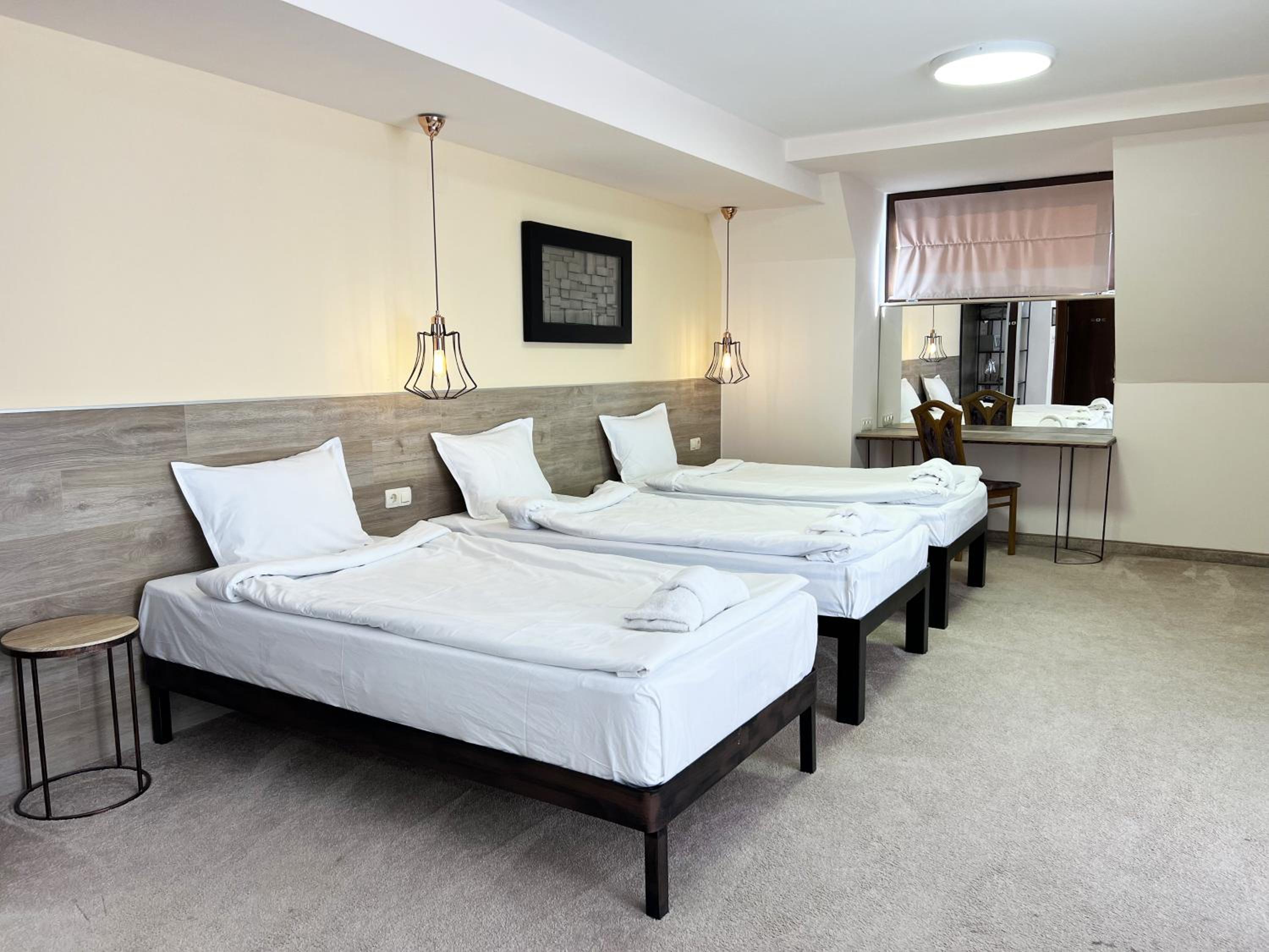 Triple Room - Photo 3