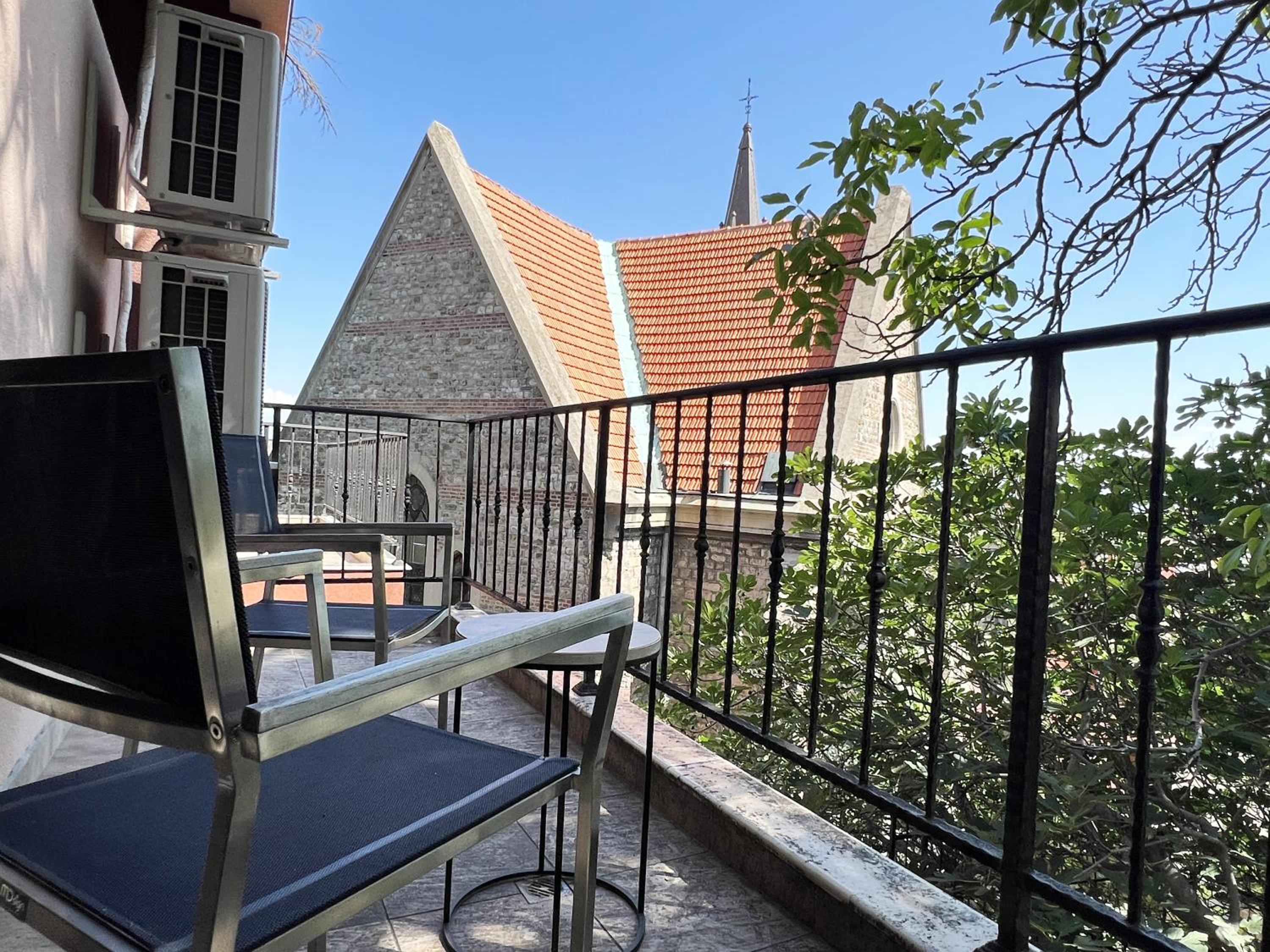 Double or Twin Room with Balcony - Photo 6