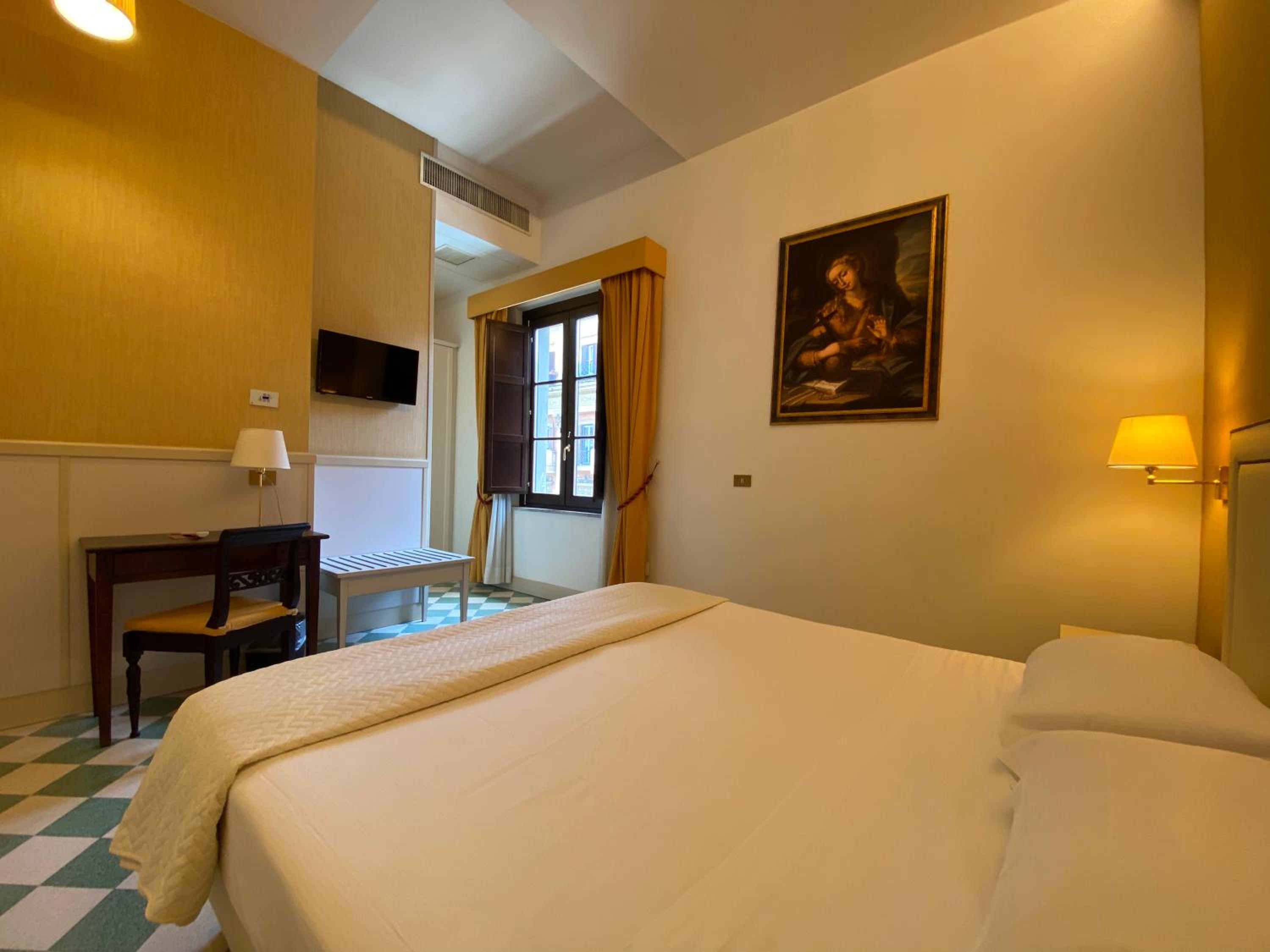 Superior Double or Twin Room photo 2