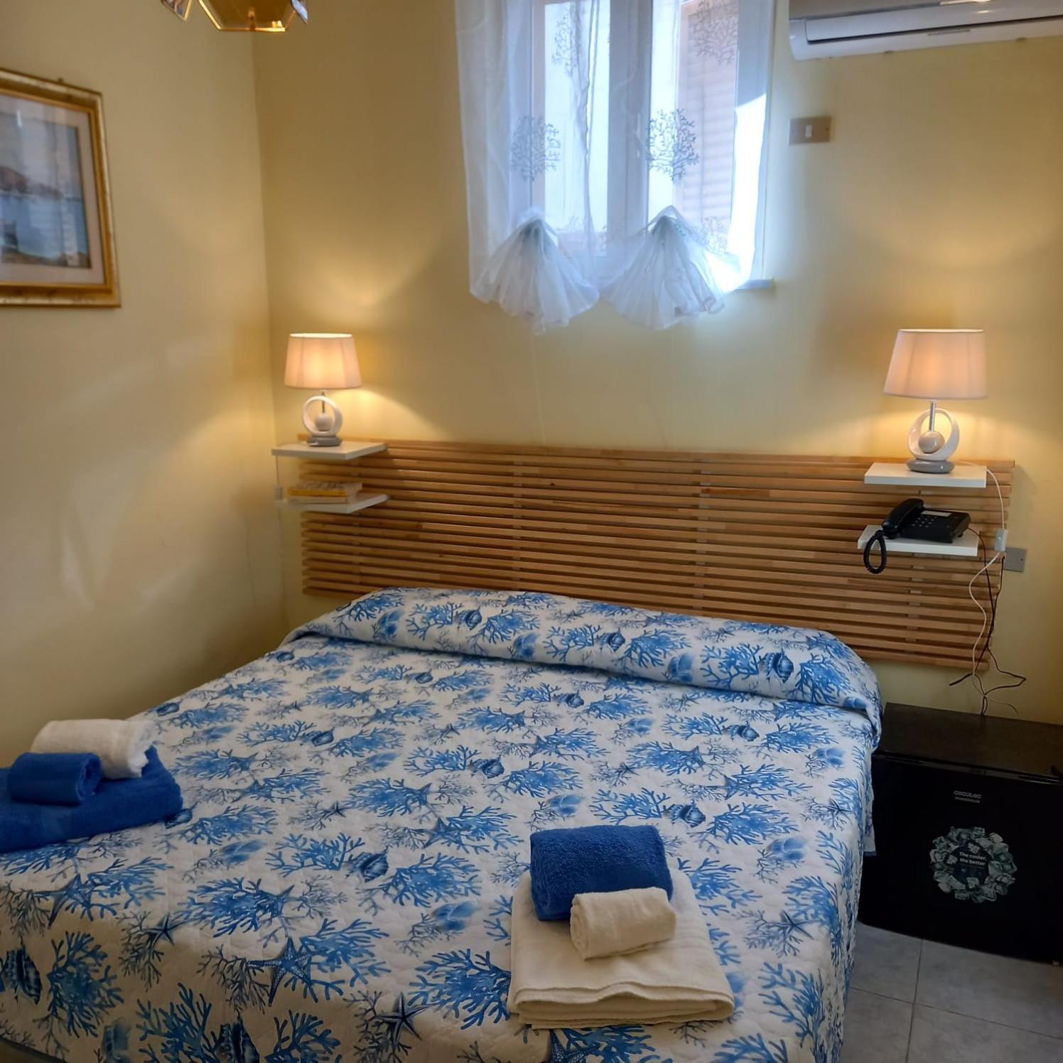 Economy Double Room photo 2