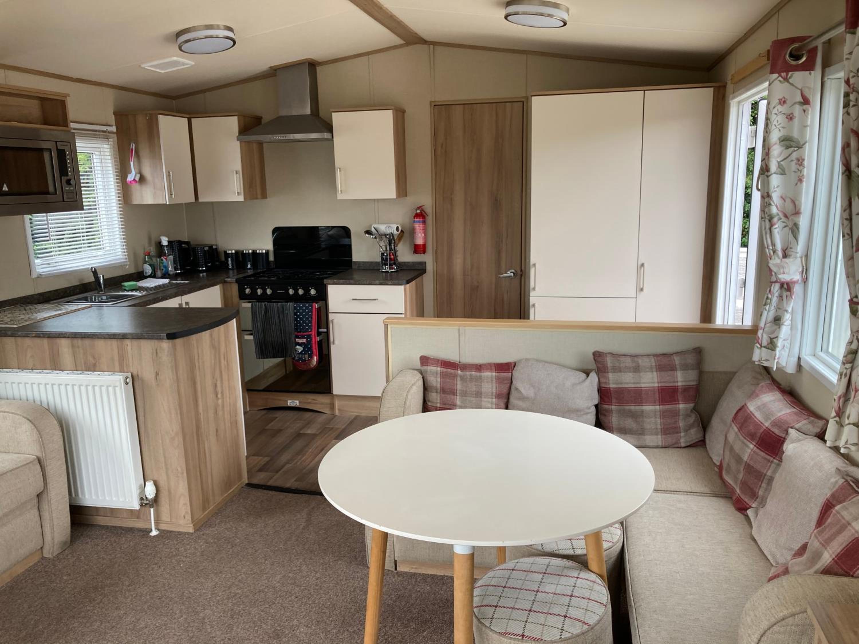 Caravan - Photo 19