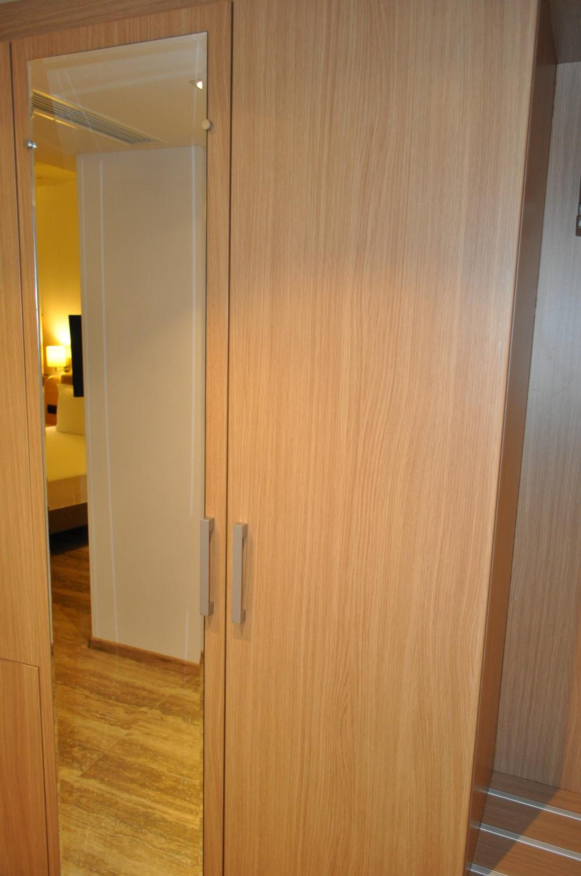Double Room with Balcony and Sea View - Photo 27