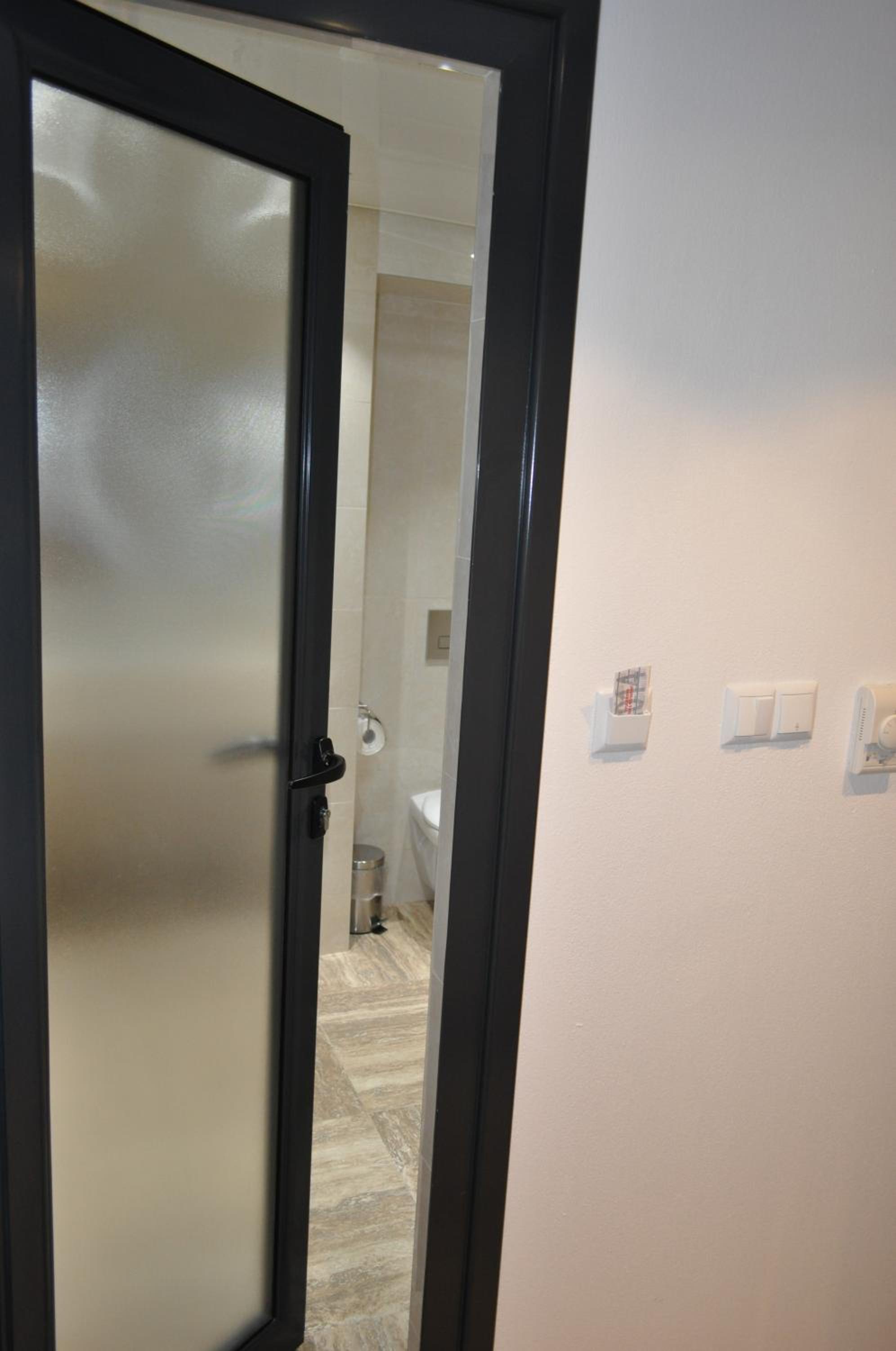 Double Room with Balcony and Sea View - Photo 30