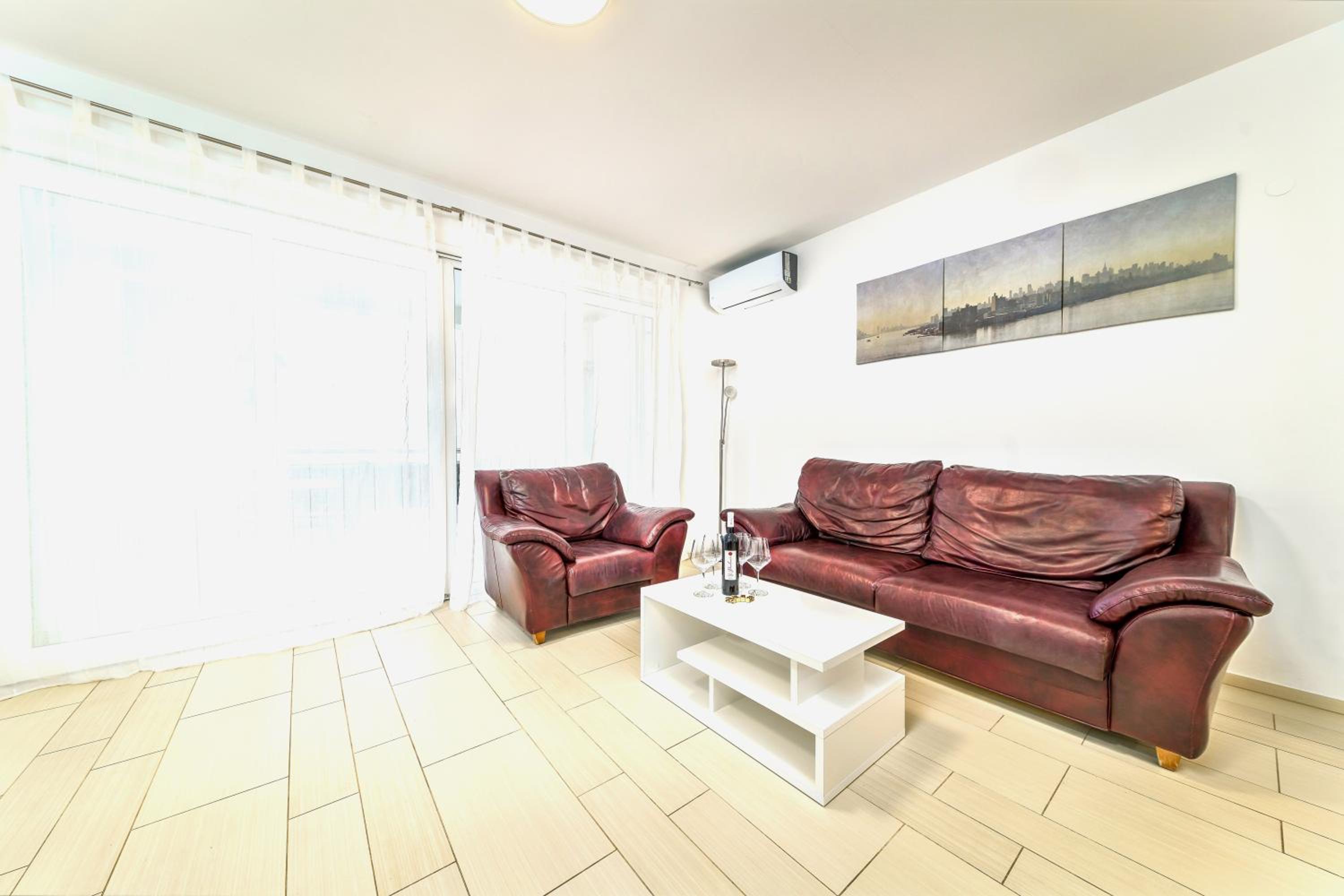 Two-Bedroom Apartment with Sea View photo 3