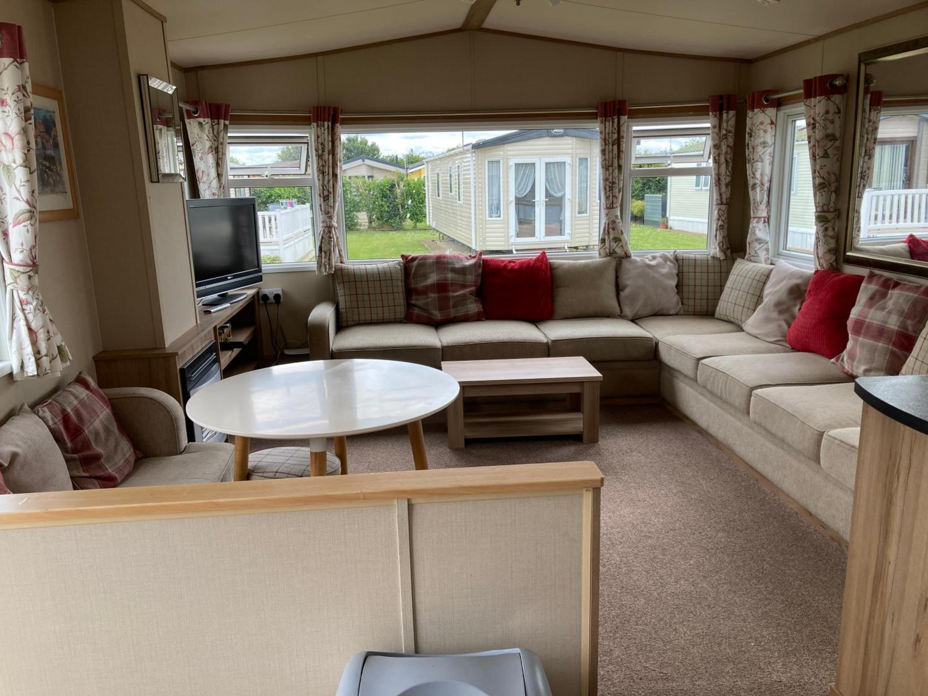 Caravan - Photo 1
