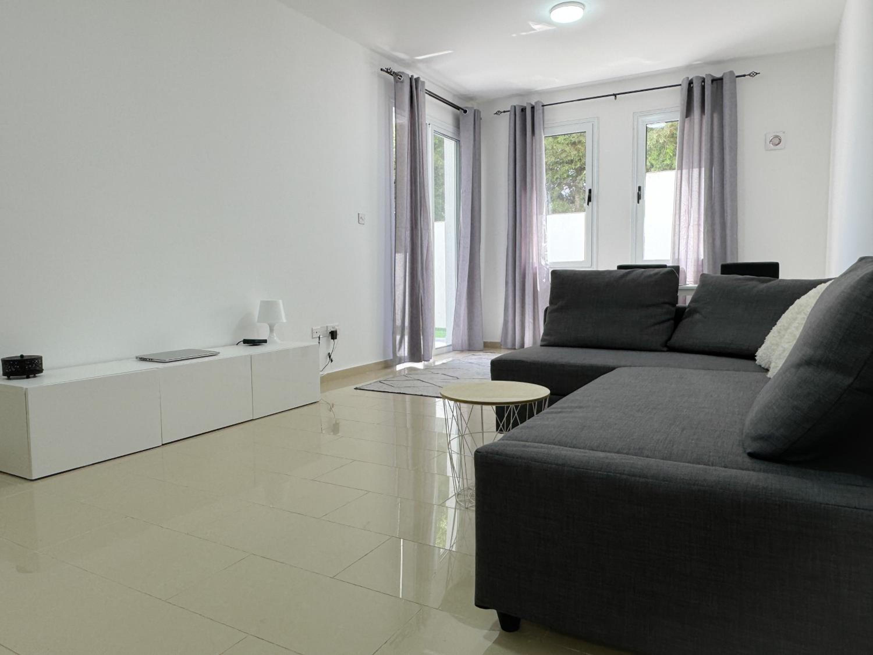 Two-Bedroom Apartment with Balcony and Terrace photo 2