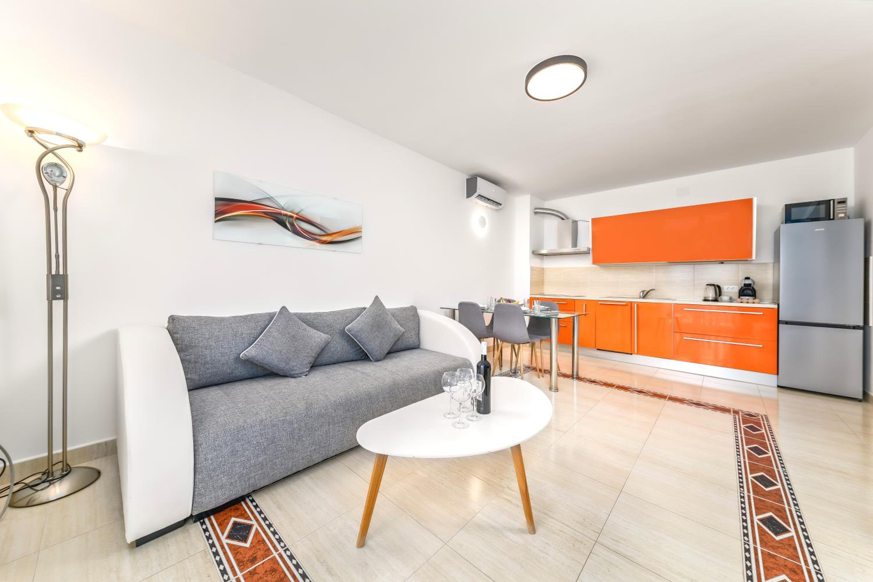 Apartment with Sea View photo 2