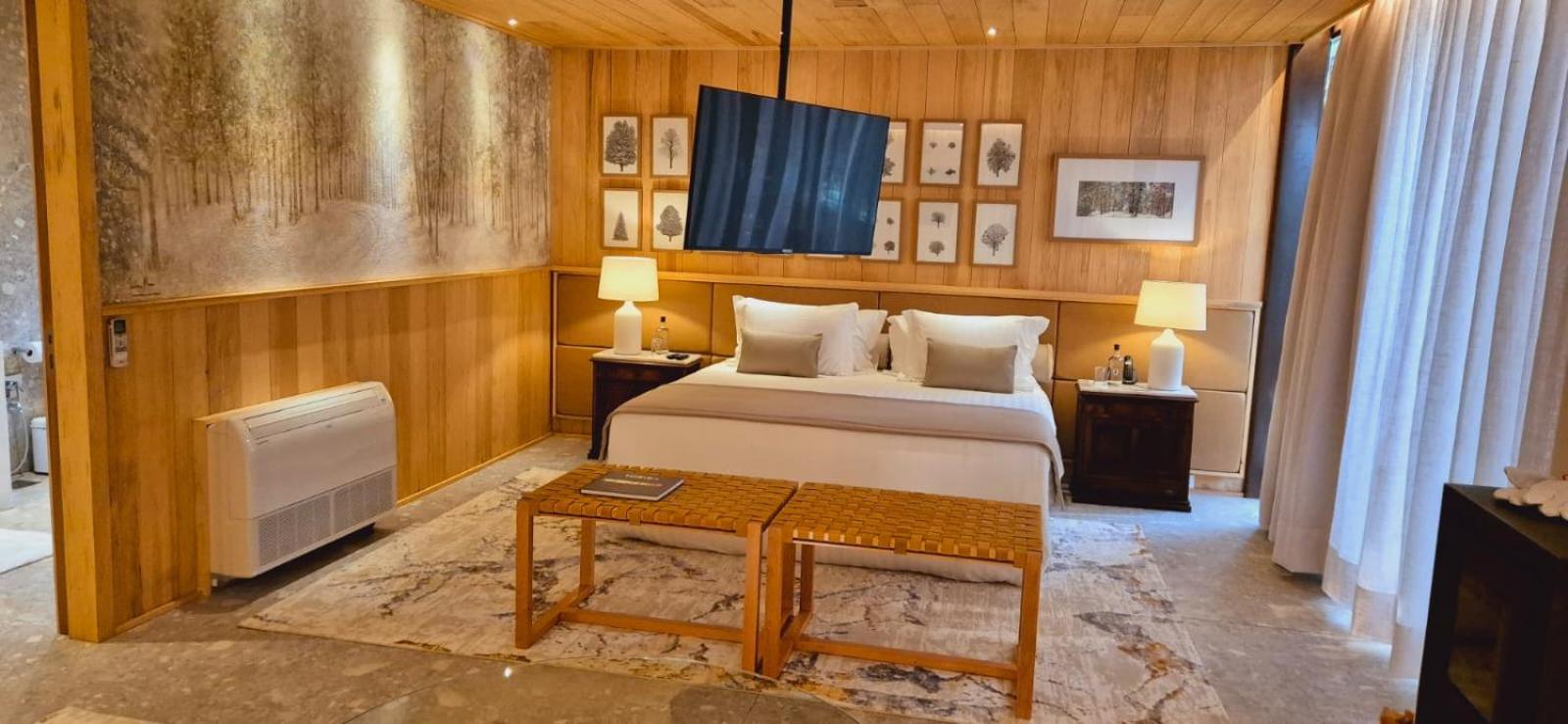One-Bedroom Bungalow