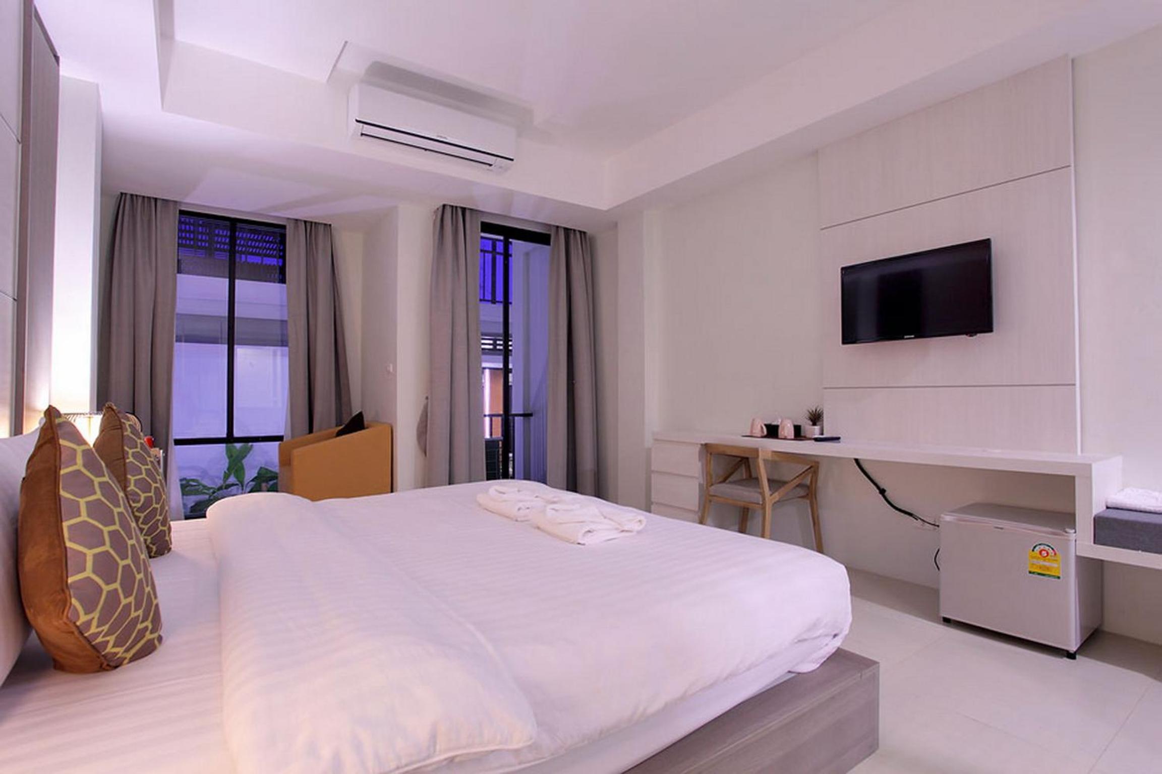 Deluxe Double Room - Photo 1