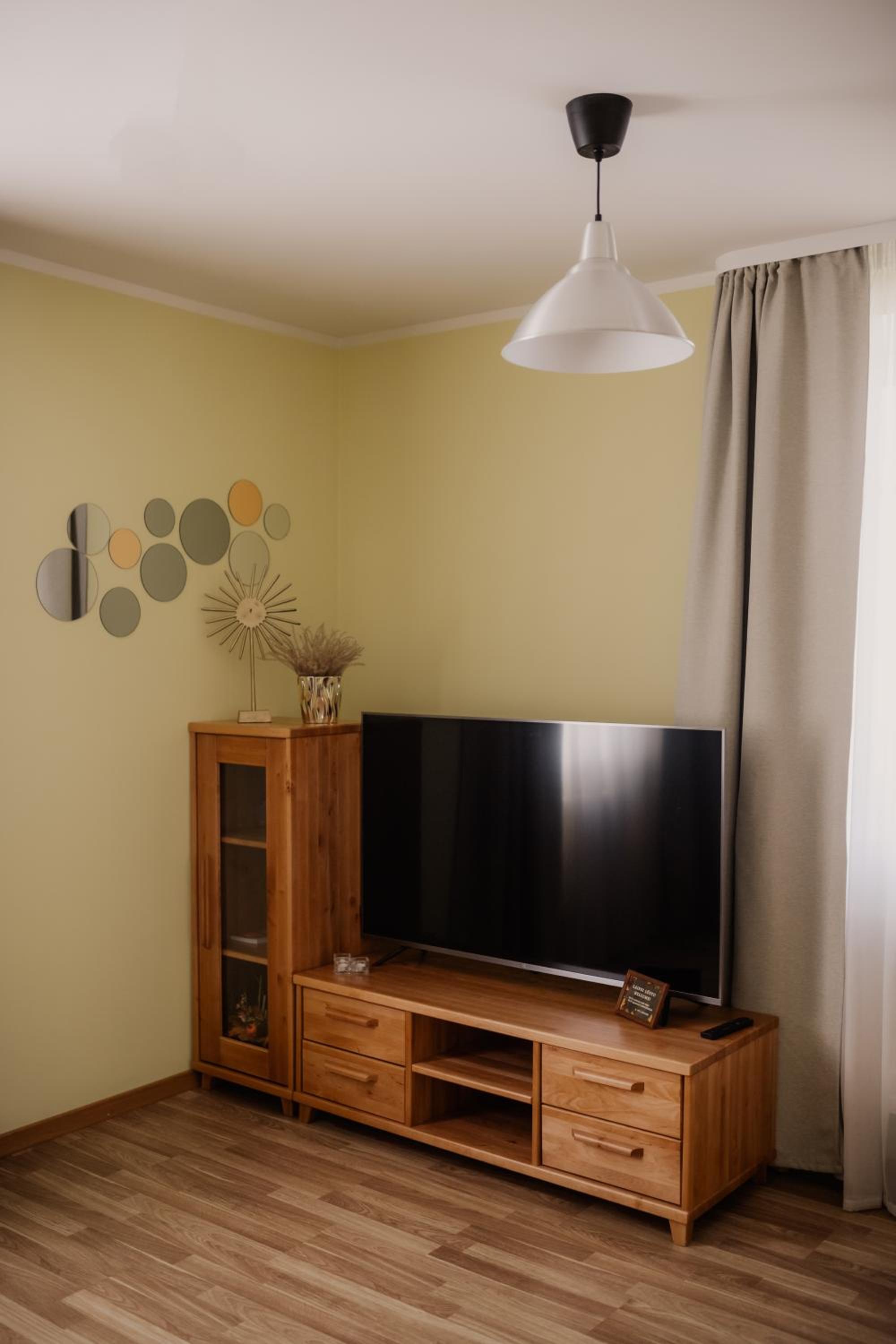 Apartment - Ground Floor - Photo 1