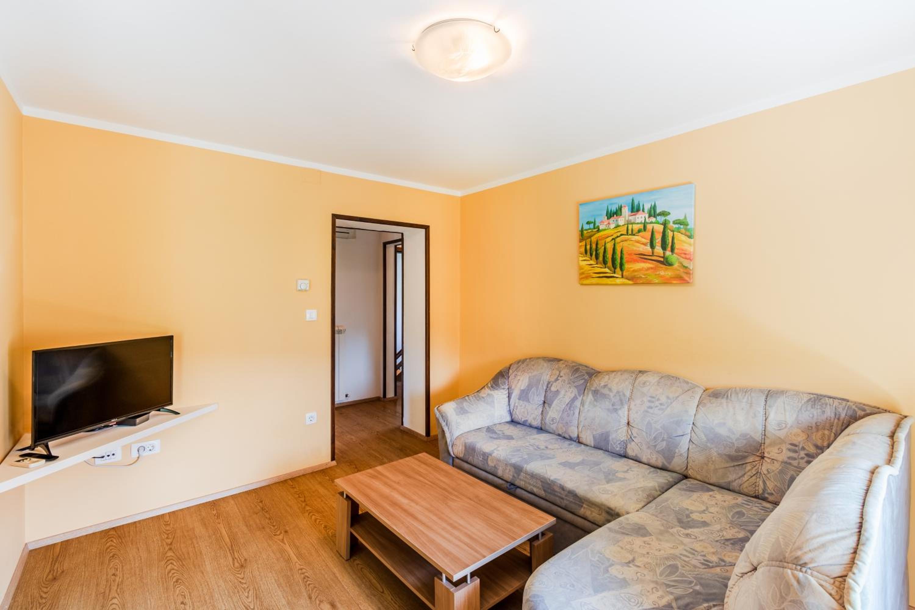 Apartment - Photo 6