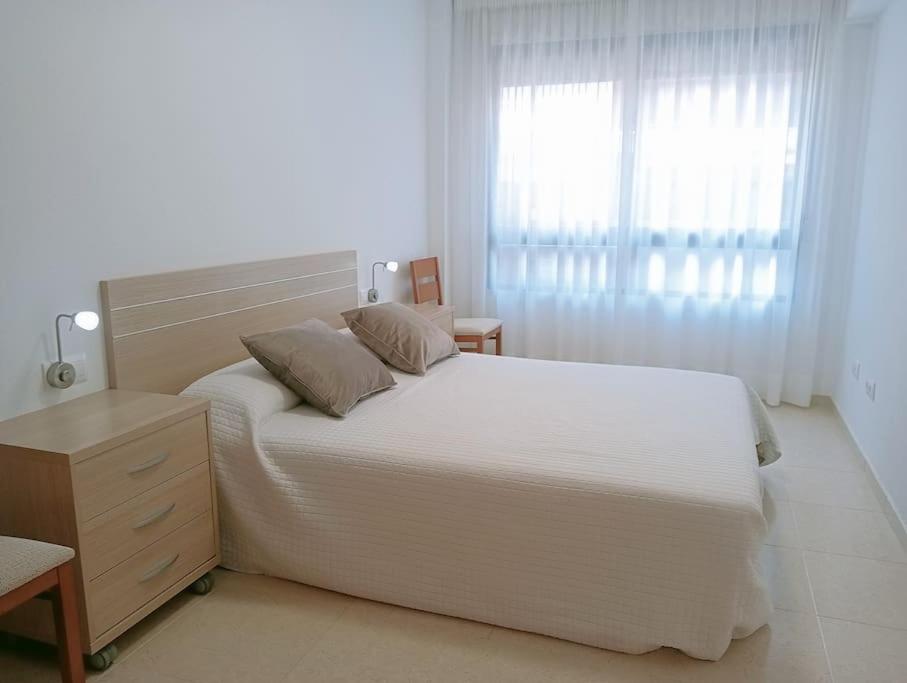 Apartamento de Dos Habitaciones con Terraza