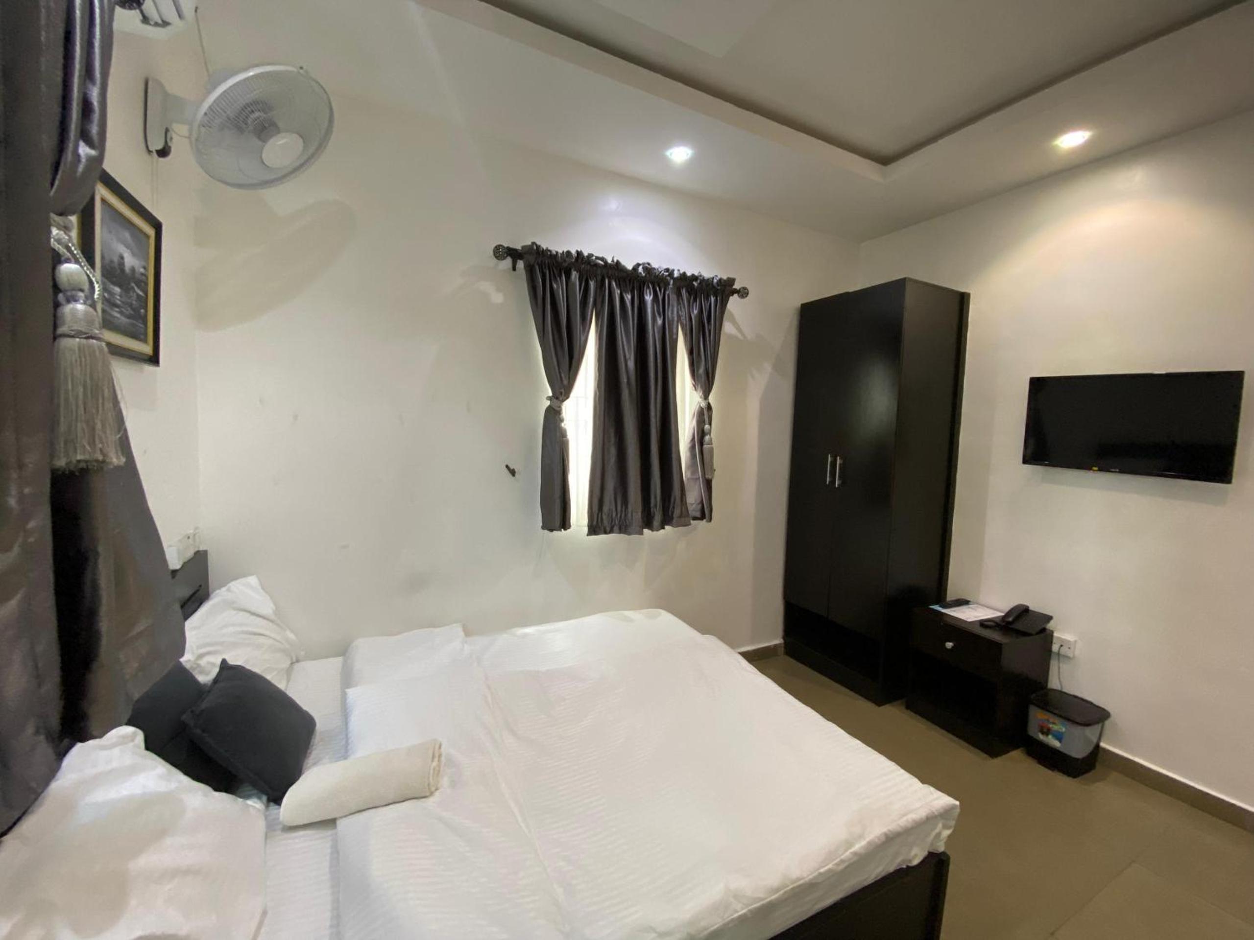 Standard Single Room
