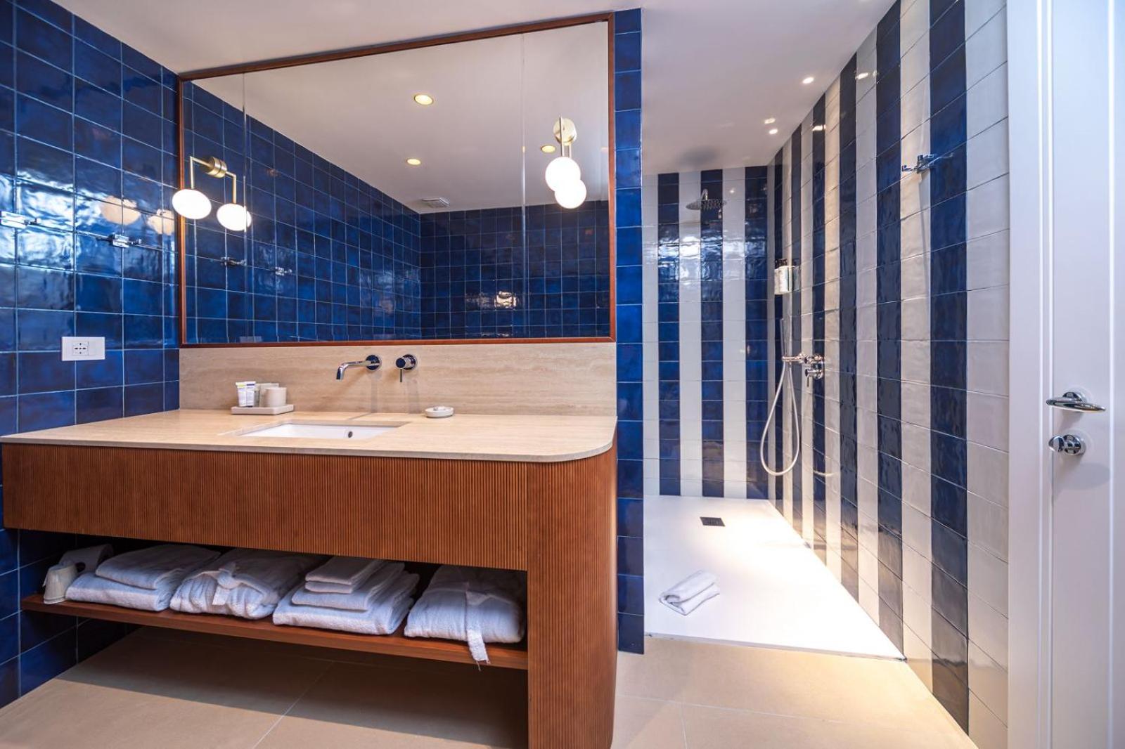 Suite With Sea View photo 2