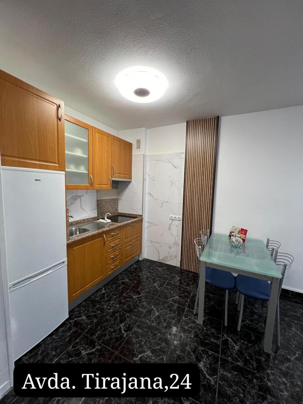 One-Bedroom Standard Apartment photo 2