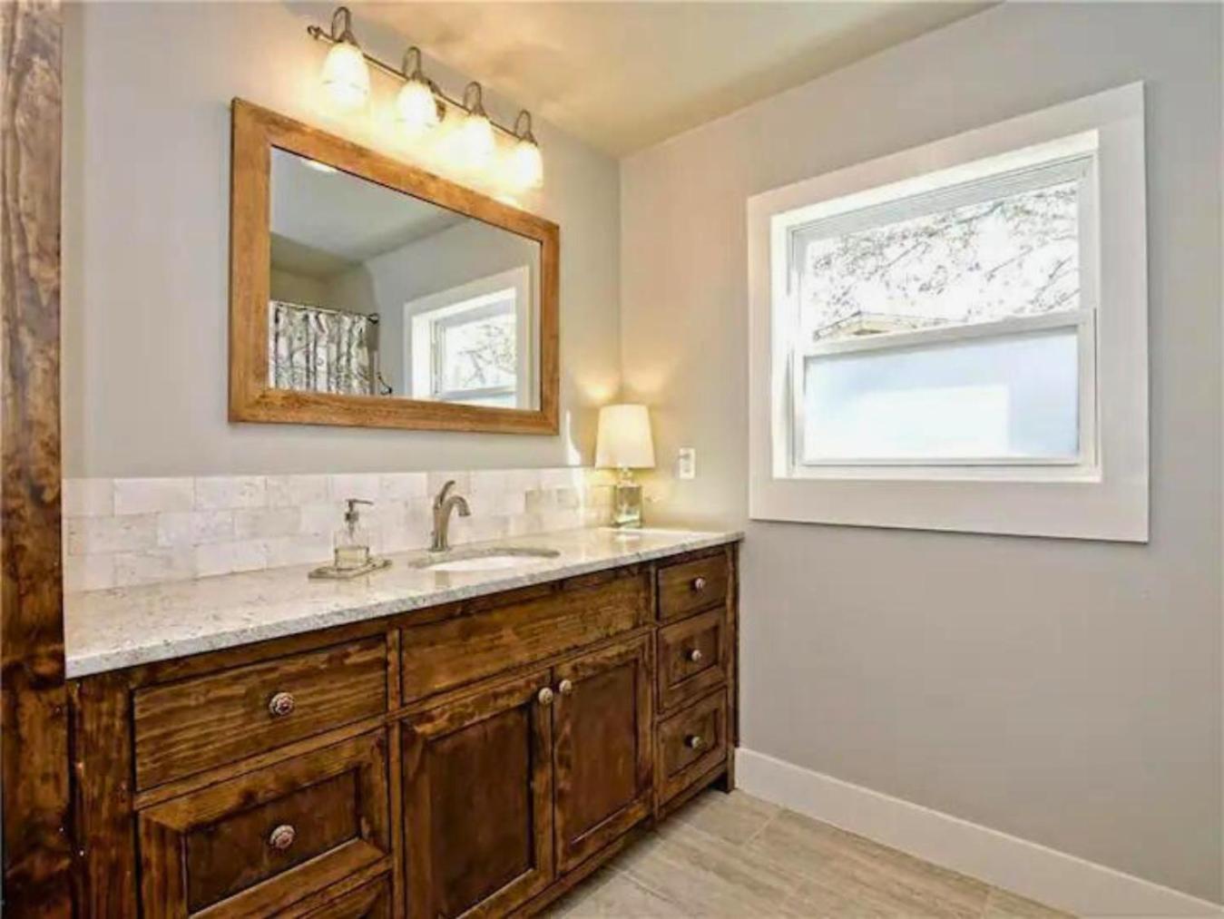 Four-Bedroom House - Photo 29