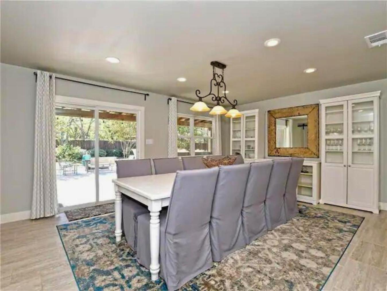 Four-Bedroom House - Photo 7