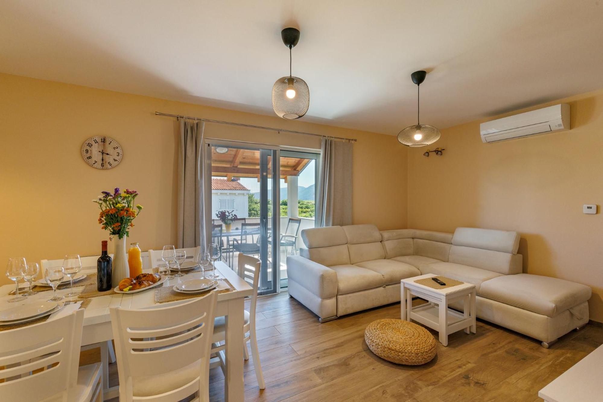 Superior One-Bedroom Apartment with Balcony photo 1