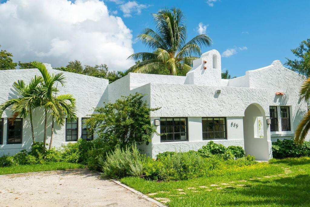 Three-Bedroom Villa photo 3