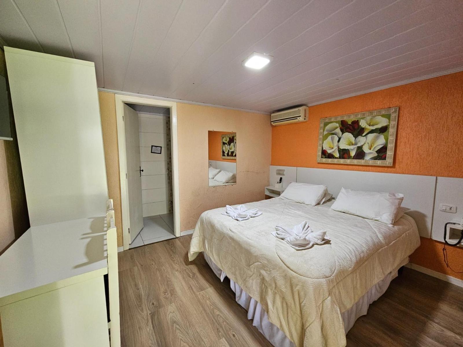 Chalet (2 Adults) photo 1