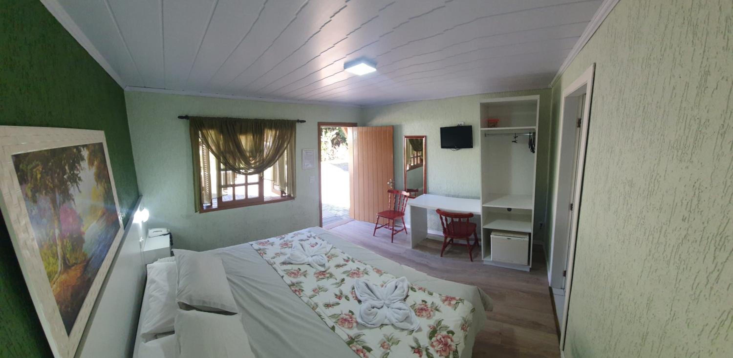 Chalet (2 Adults) photo 3