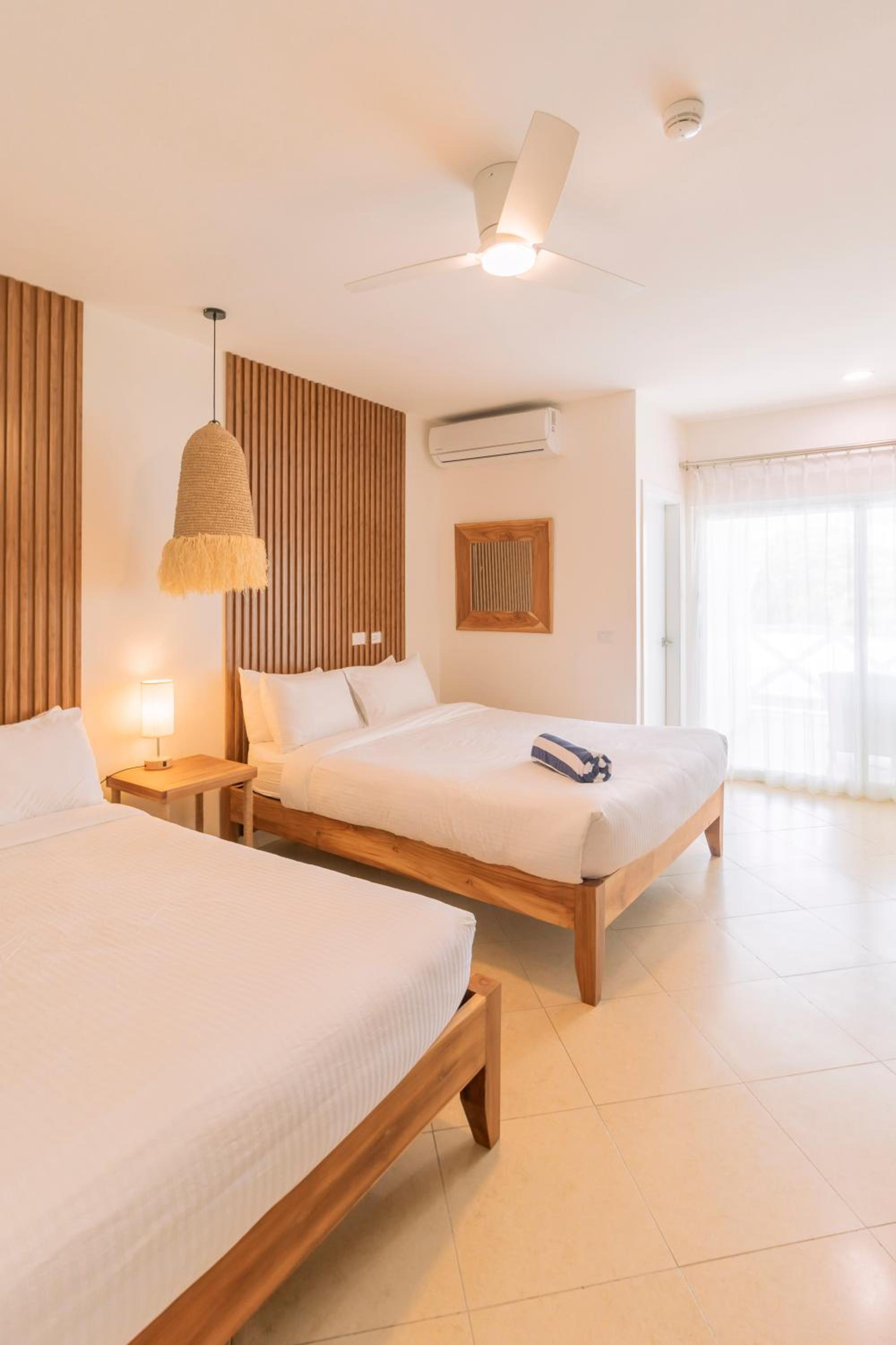 Deluxe 2 Queen with Balcony partial Ocean View