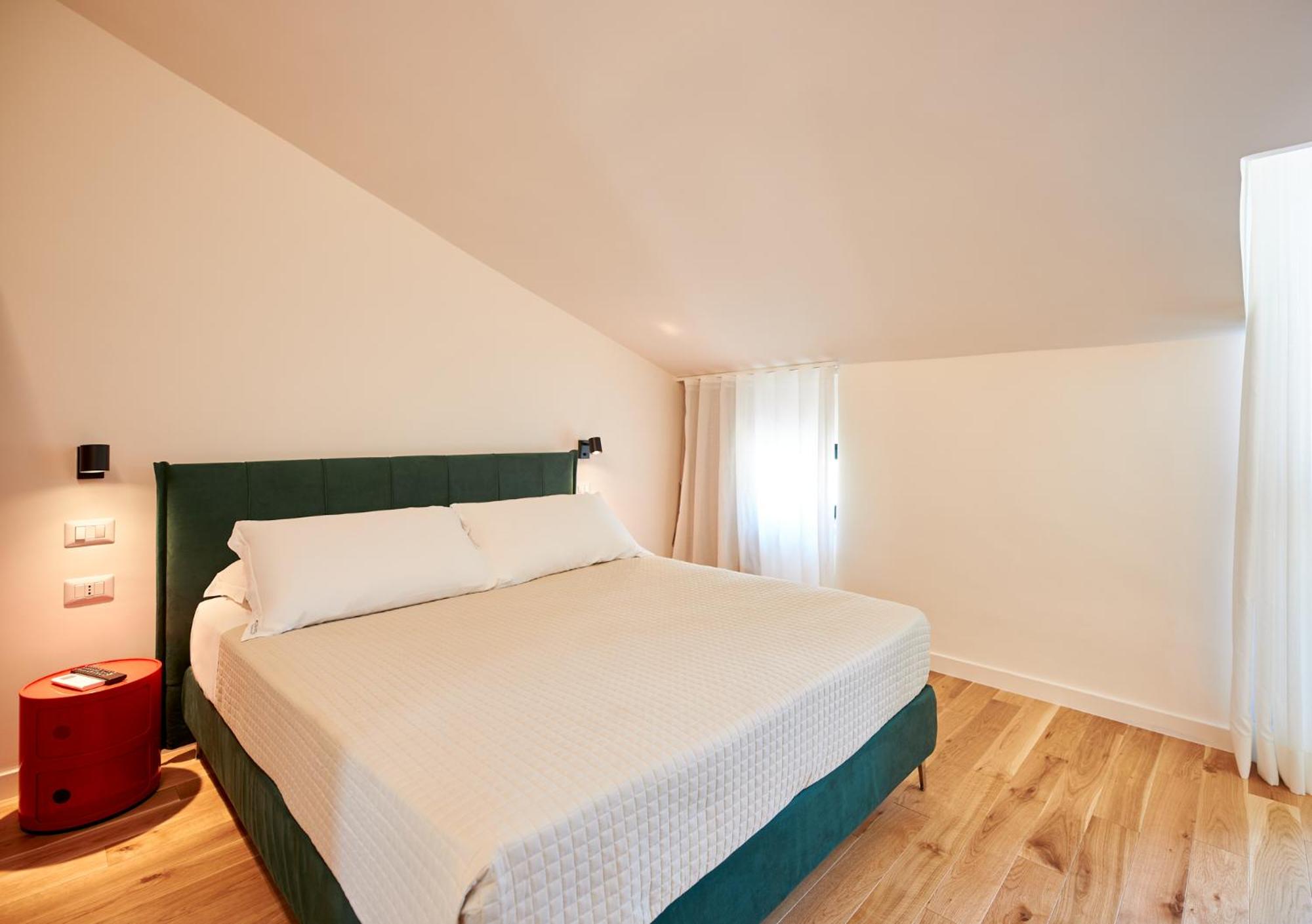 King Room with Sea View - Photo 1