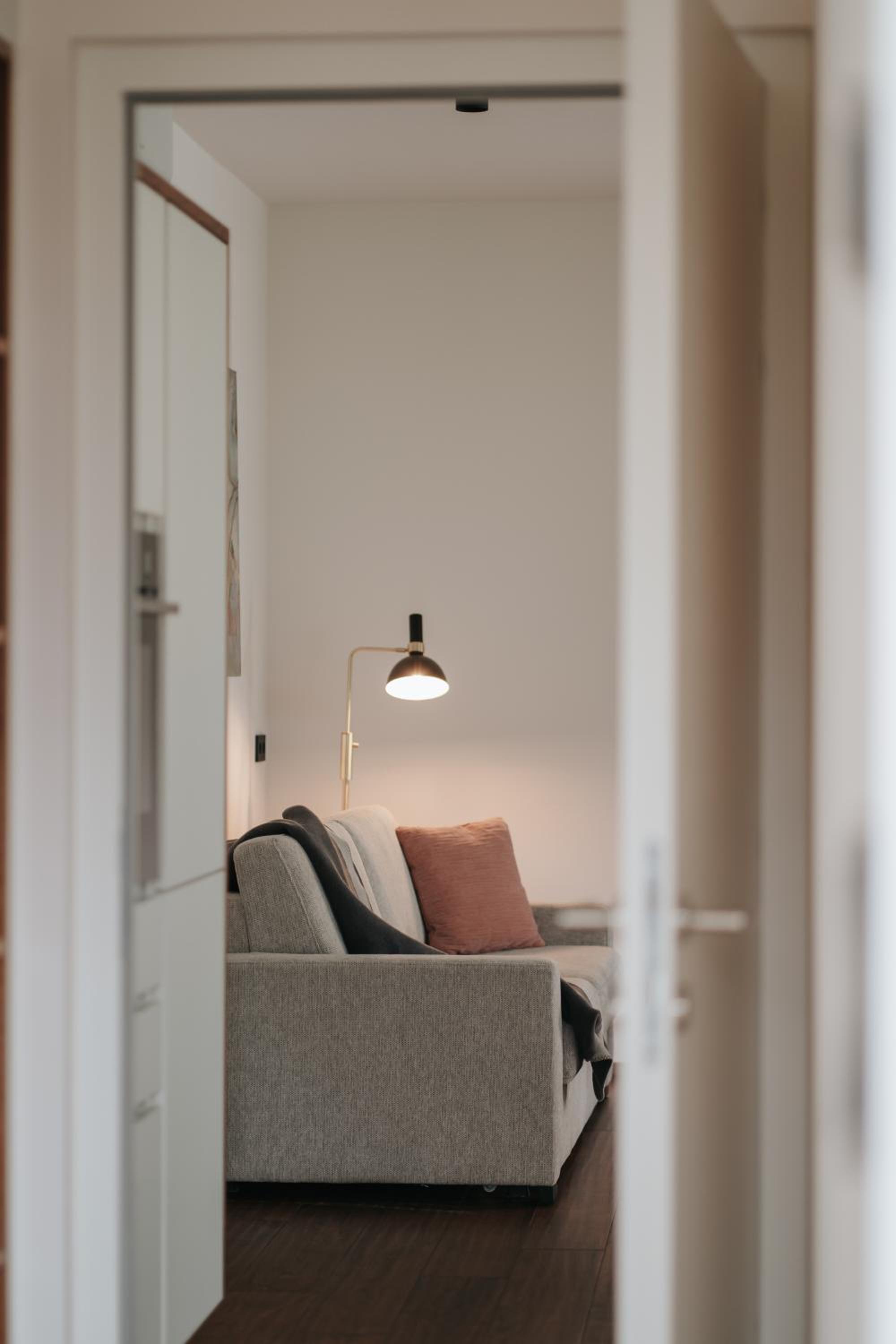 Apartment with Terrace - Photo 9