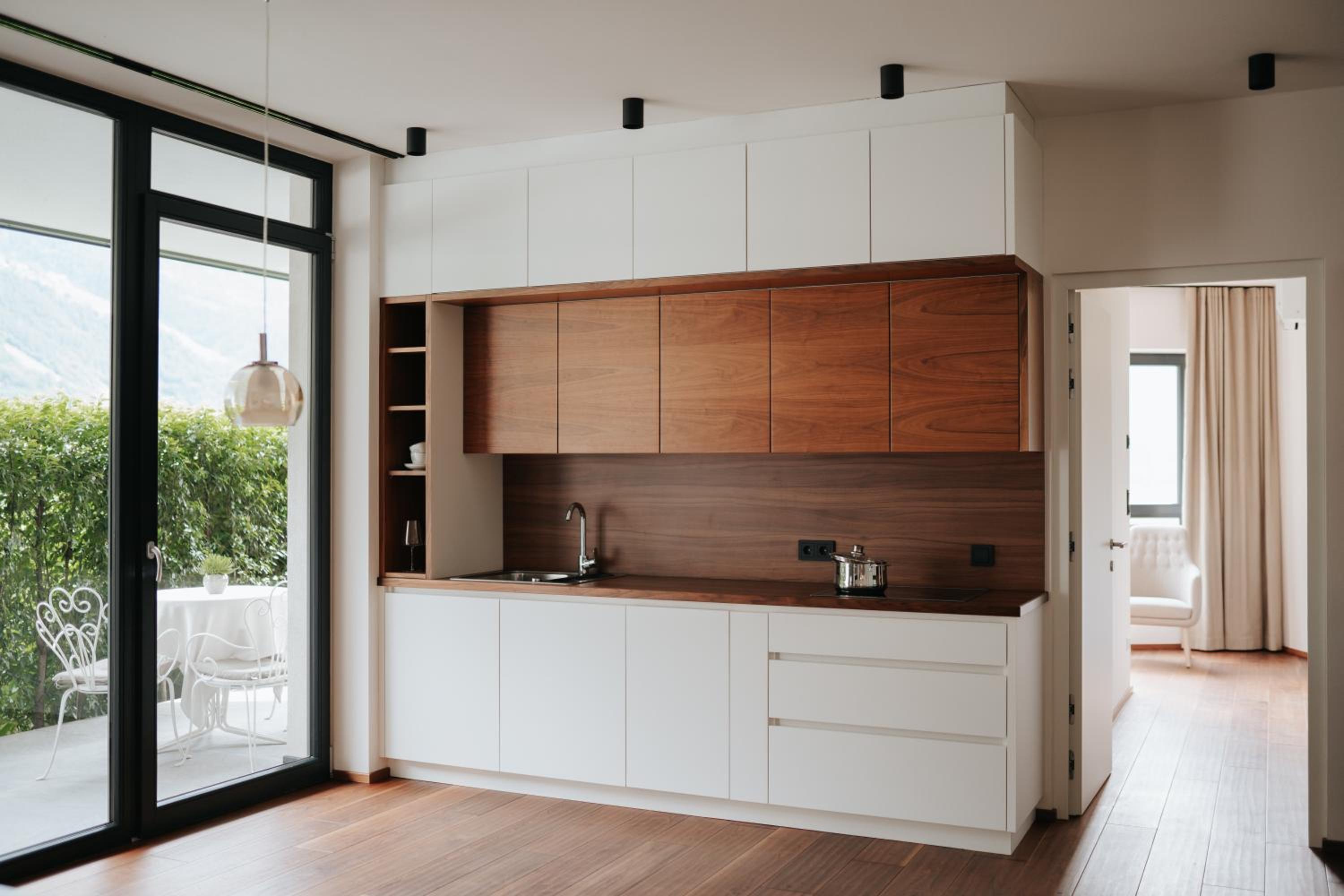 Apartment with Terrace - Photo 11