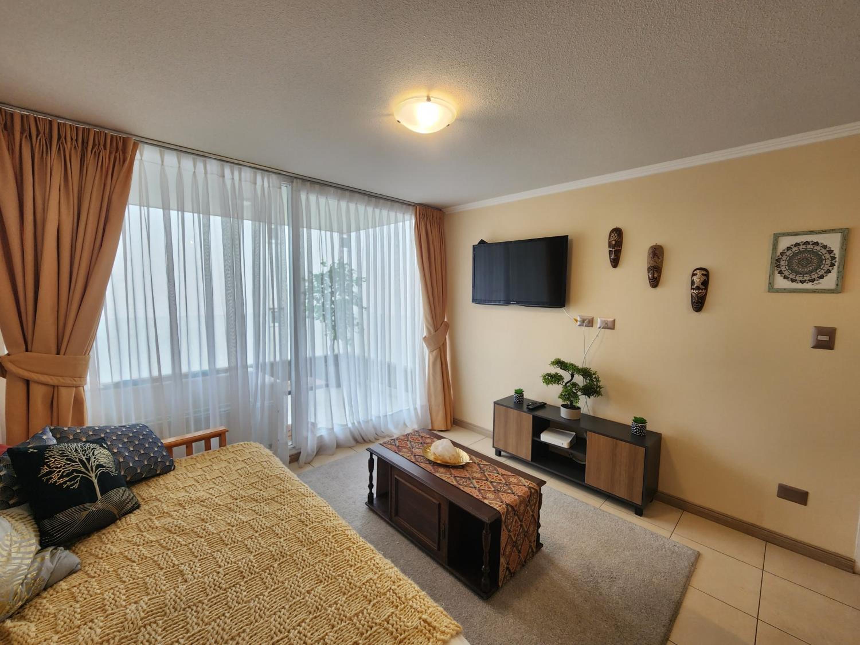 One-Bedroom Apartment photo 1