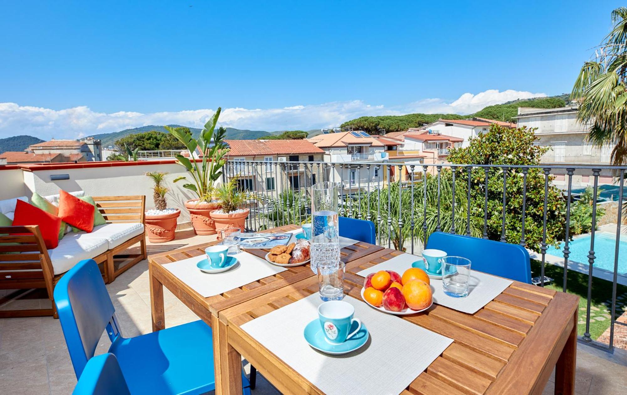 Double Room with Pool View
