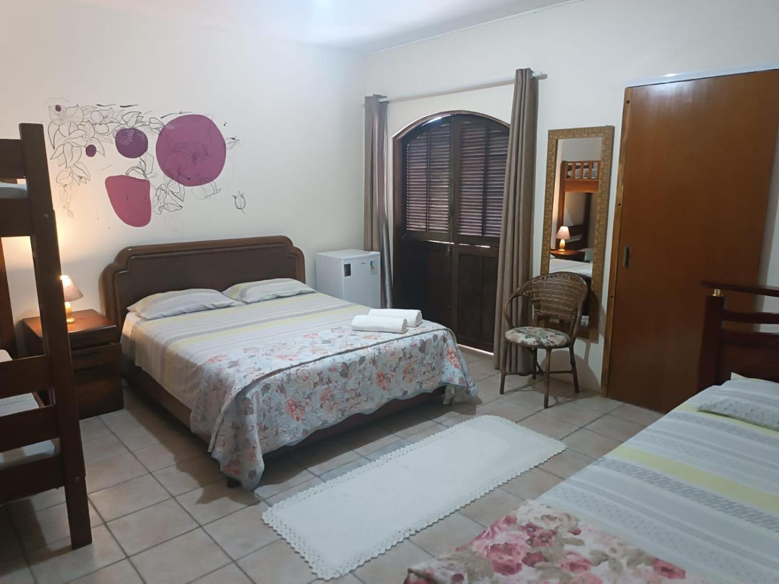 Family Suite with Balcony - Photo 6