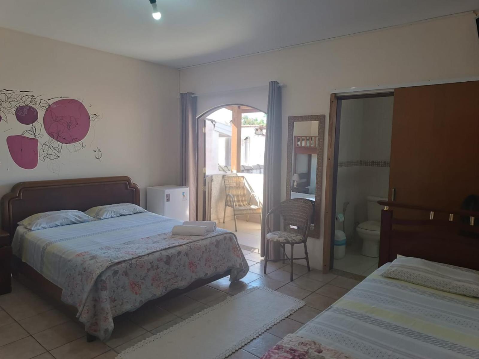 Family Suite with Balcony - Photo 3