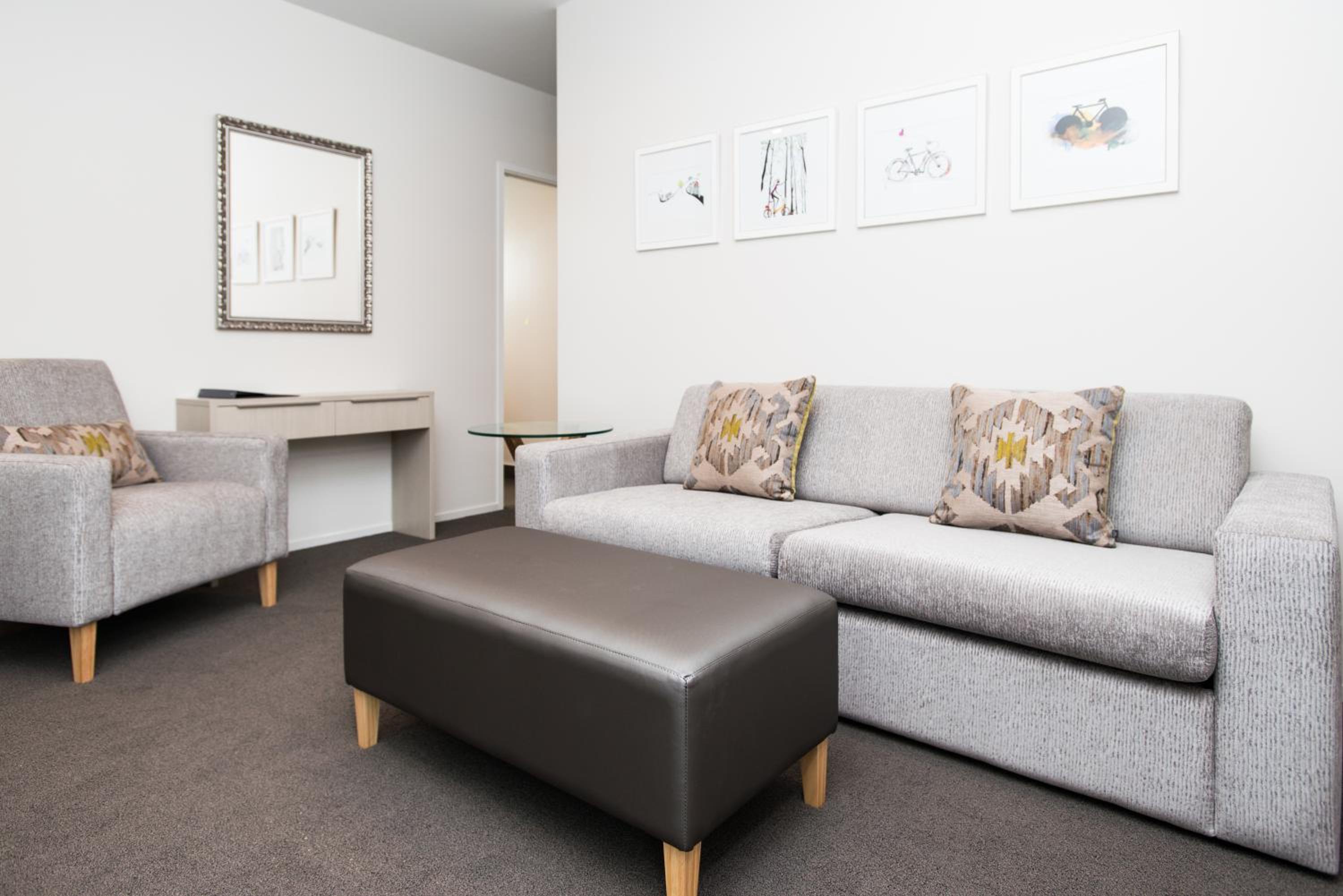 Deluxe Family Suite photo 1