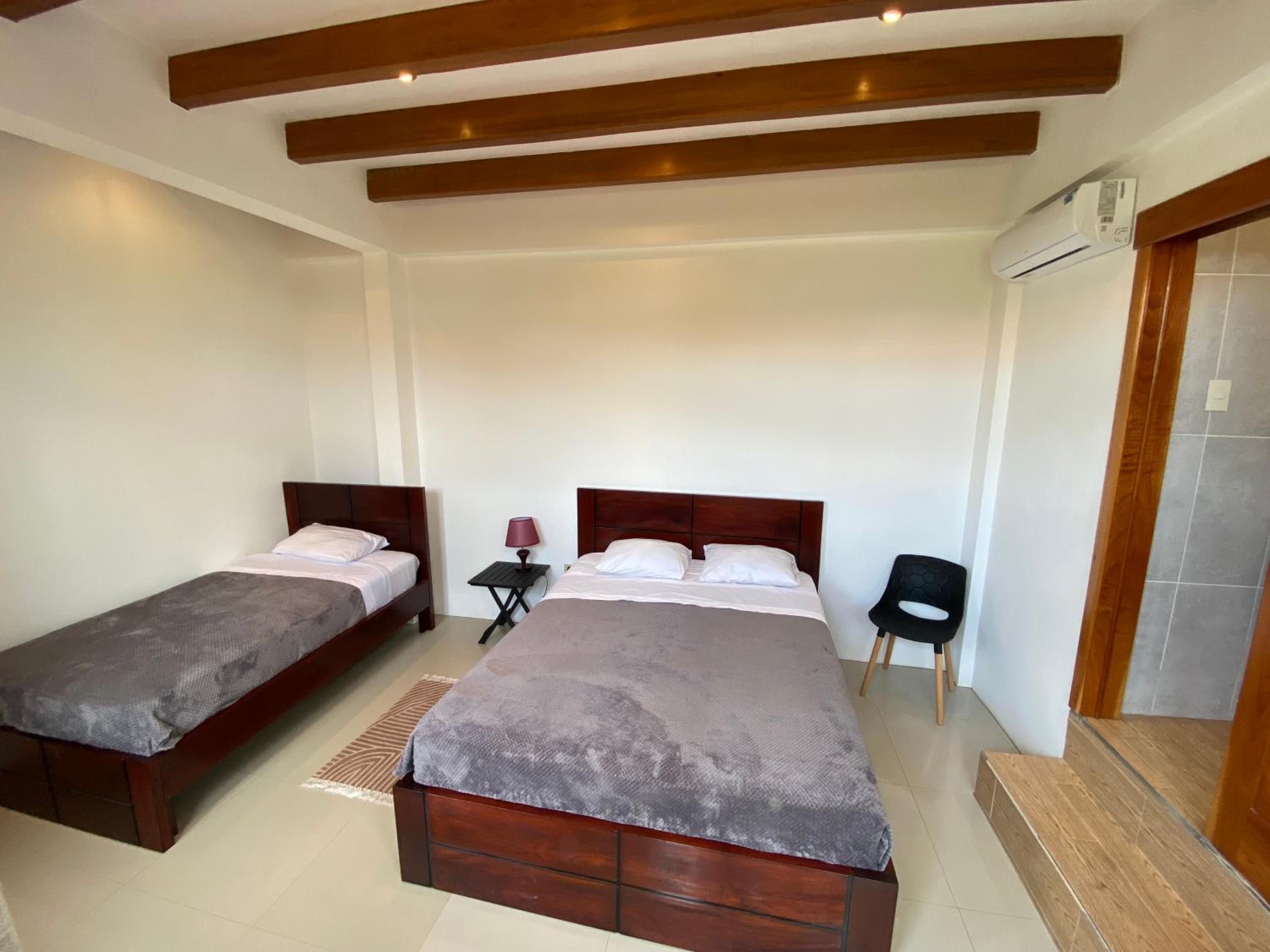 Double Room with Private Bathroom photo 3