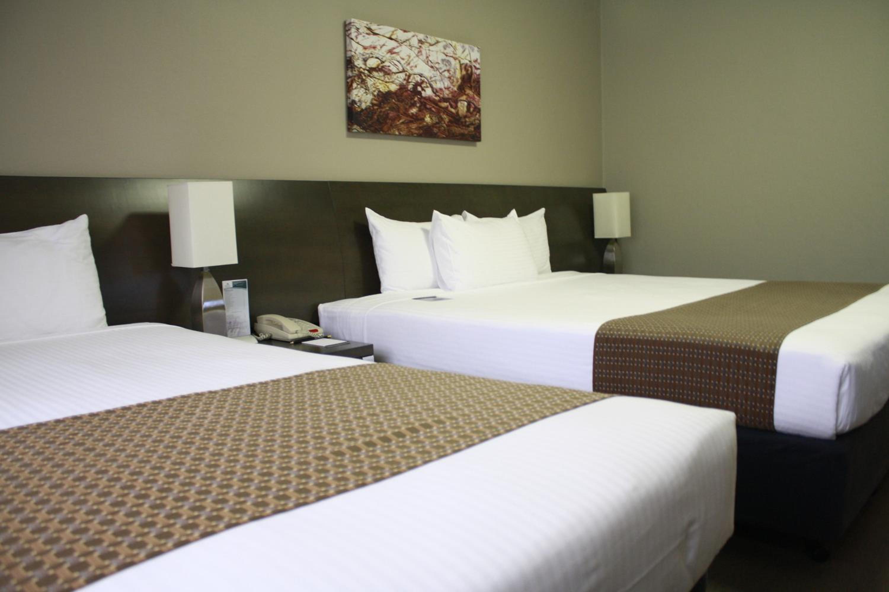 Atrium King Room - Photo 4